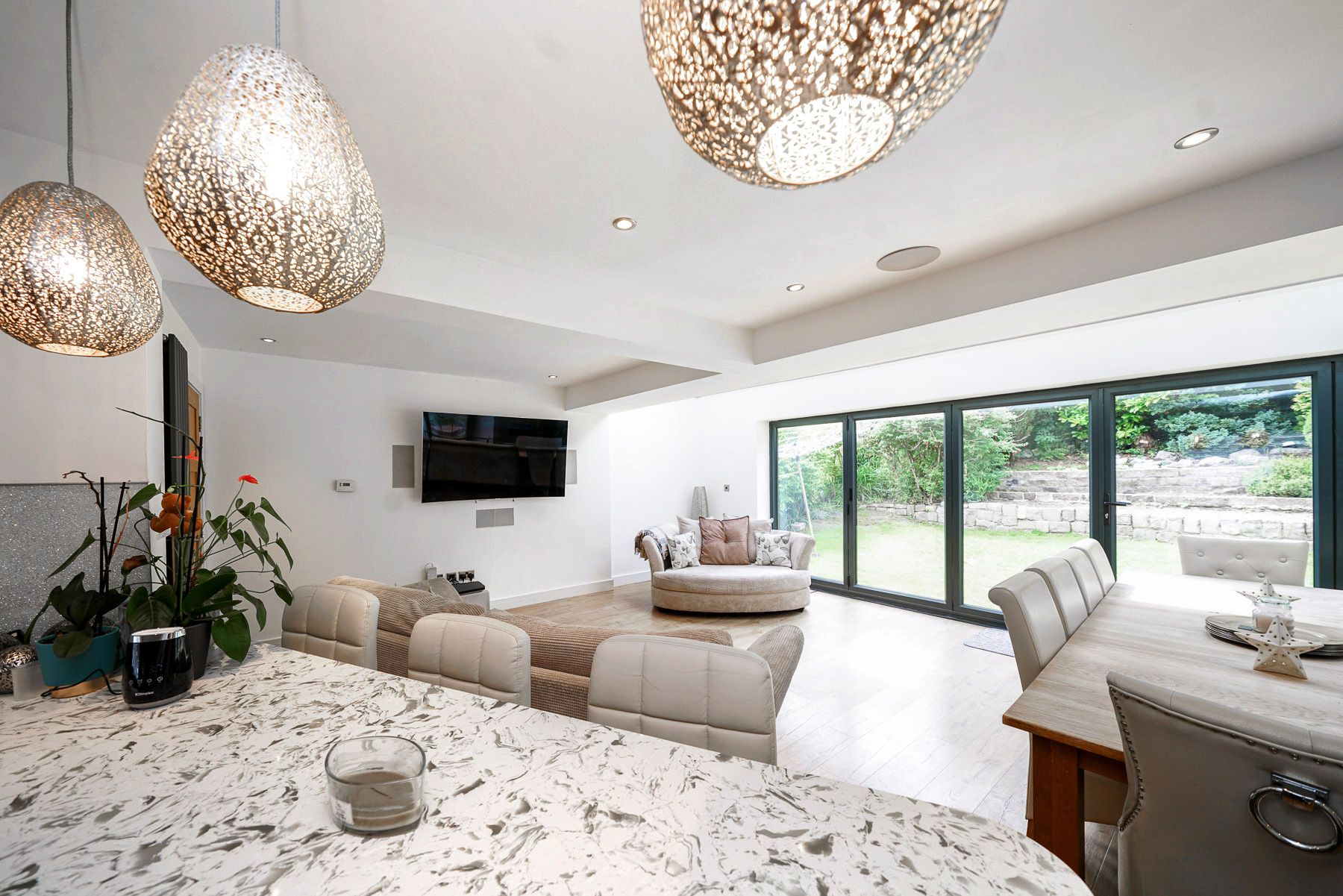 4 bedroom detached house Sale Agreed in Bolton - Photograph 14