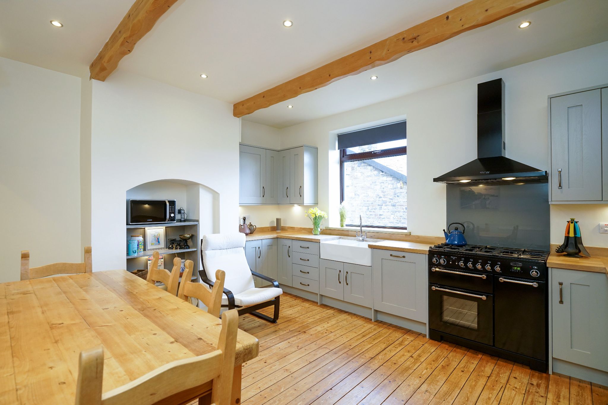 Blackburn Road, Edgworth, Bolon, BL7 2 bedroom mid terraced house