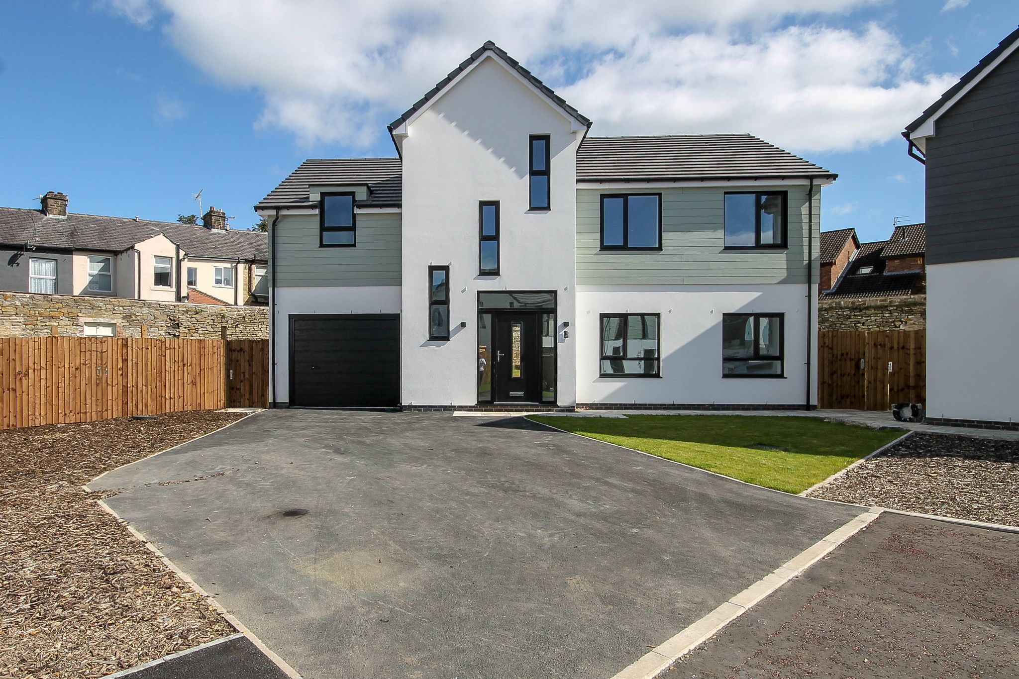 5 bedroom detached house Sale Agreed in Darwen - Photograph 1