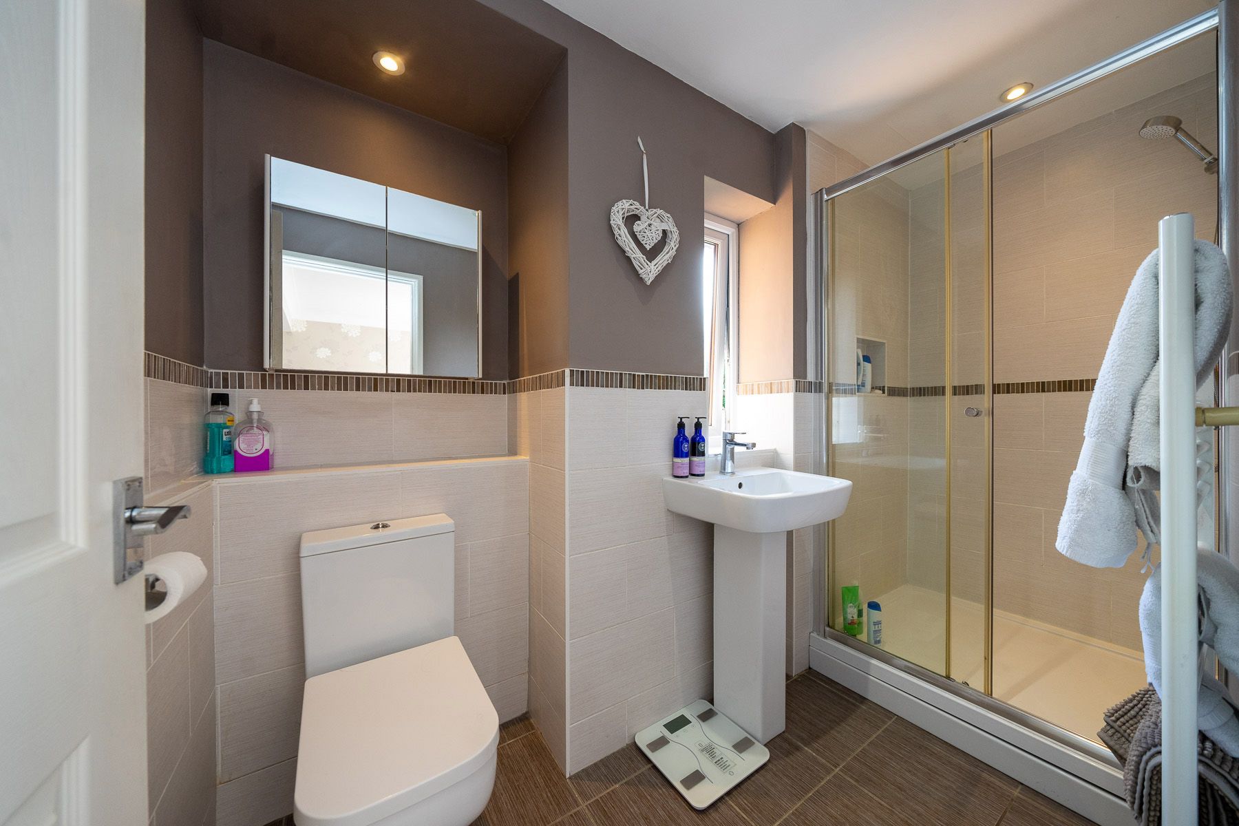 4 bedroom link detached house SSTC in Bolton - Photograph 44