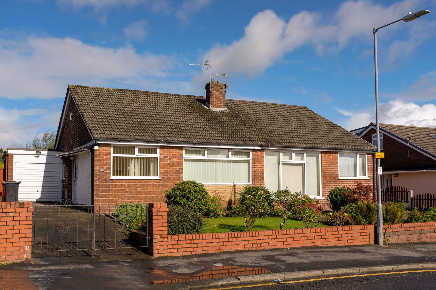 2 bedroom semi-detached bungalow SSTC in Bolton - Photograph 2
