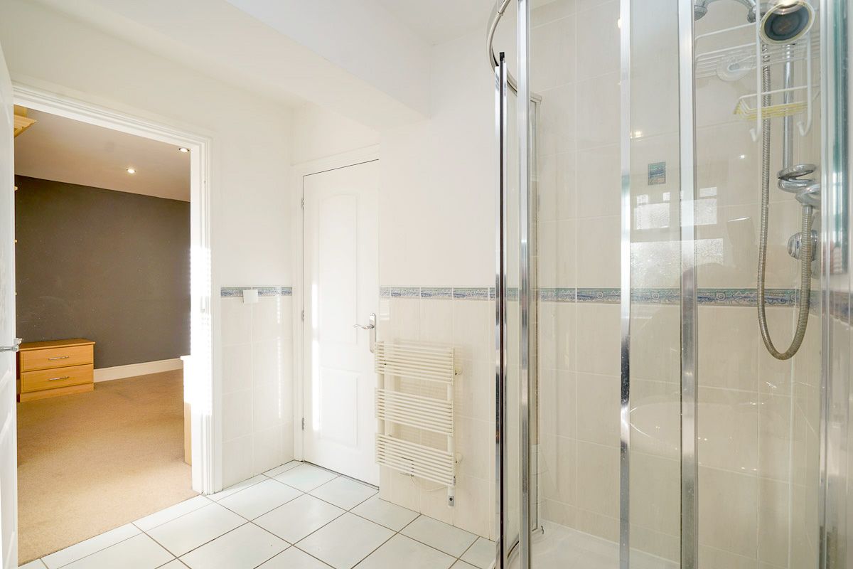 4 bedroom detached house Sale Agreed in Bolton - Photograph 31