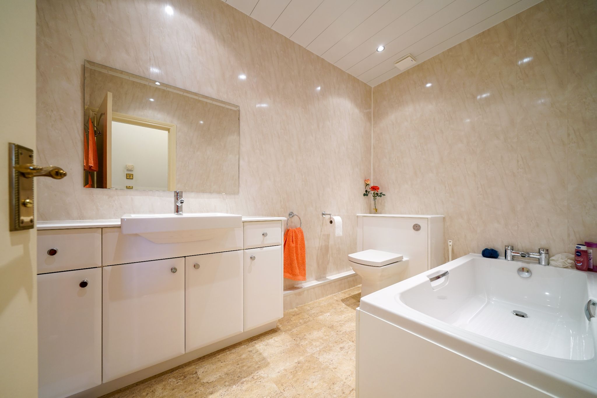 2 bedroom apartment flat/apartment SSTC in Bolton - Photograph 44