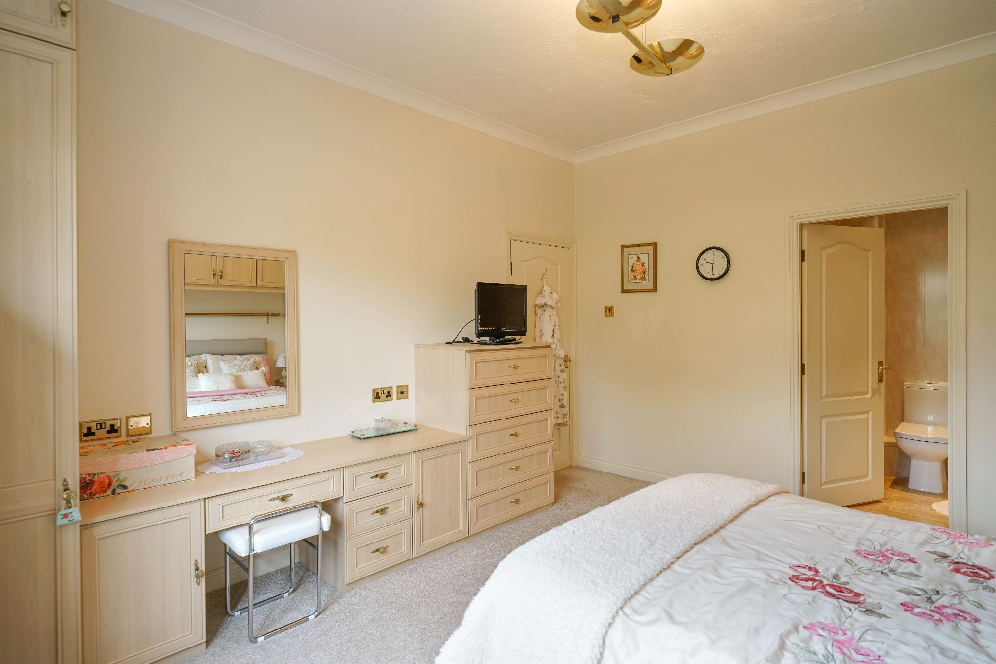 2 bedroom apartment flat/apartment SSTC in Bolton - Photograph 29