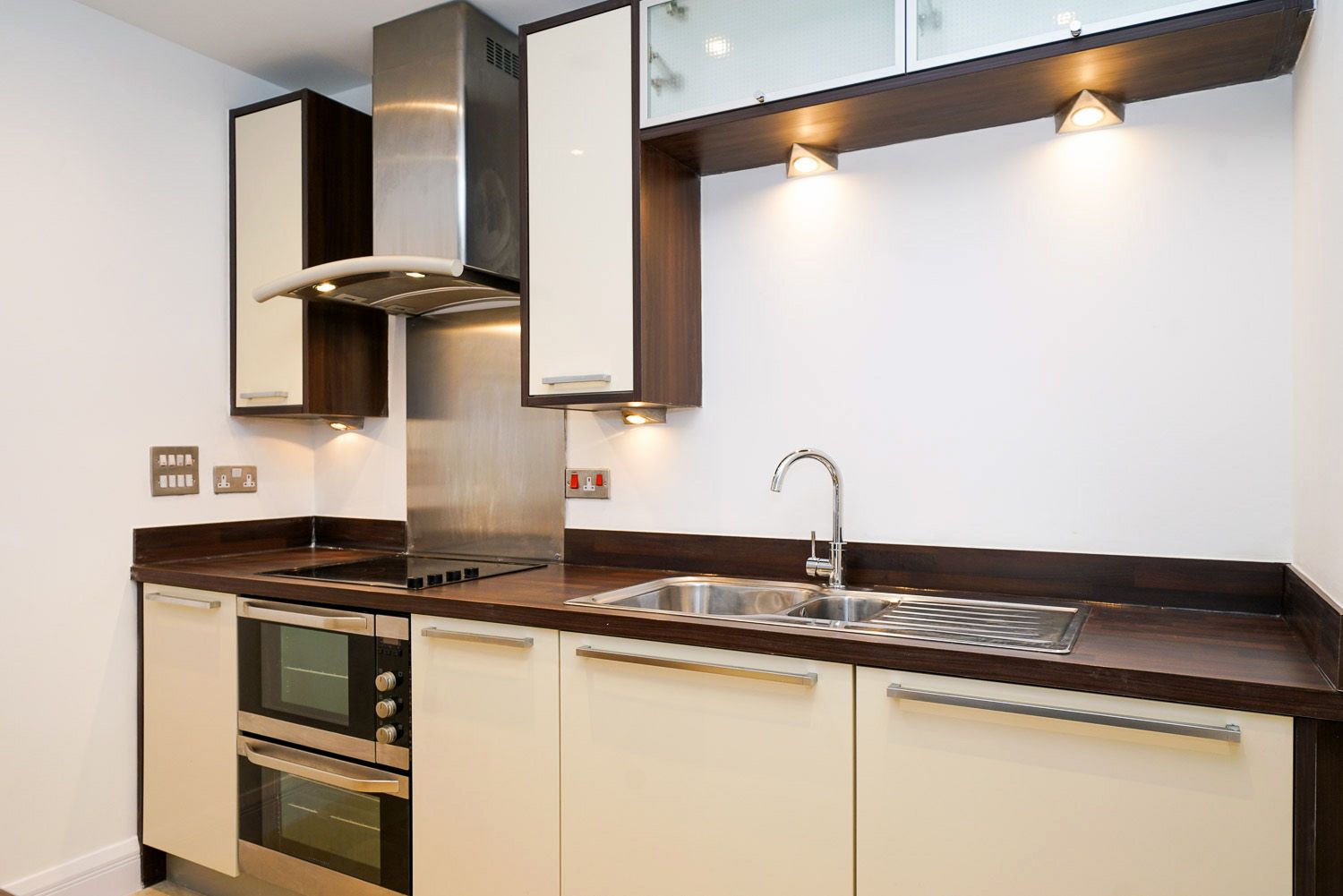 1 bedroom apartment flat/apartment For Sale in Bolton - Photograph 11
