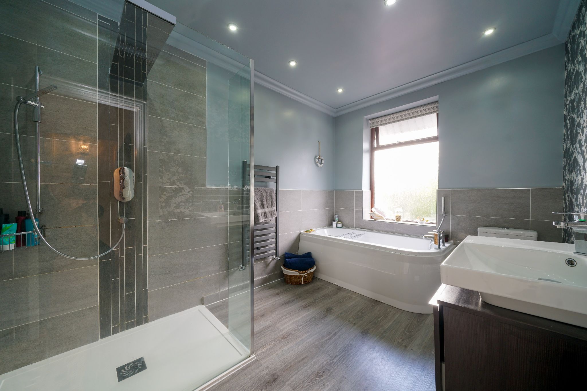 3 bedroom detached house For Sale in Bolton - Photograph 54