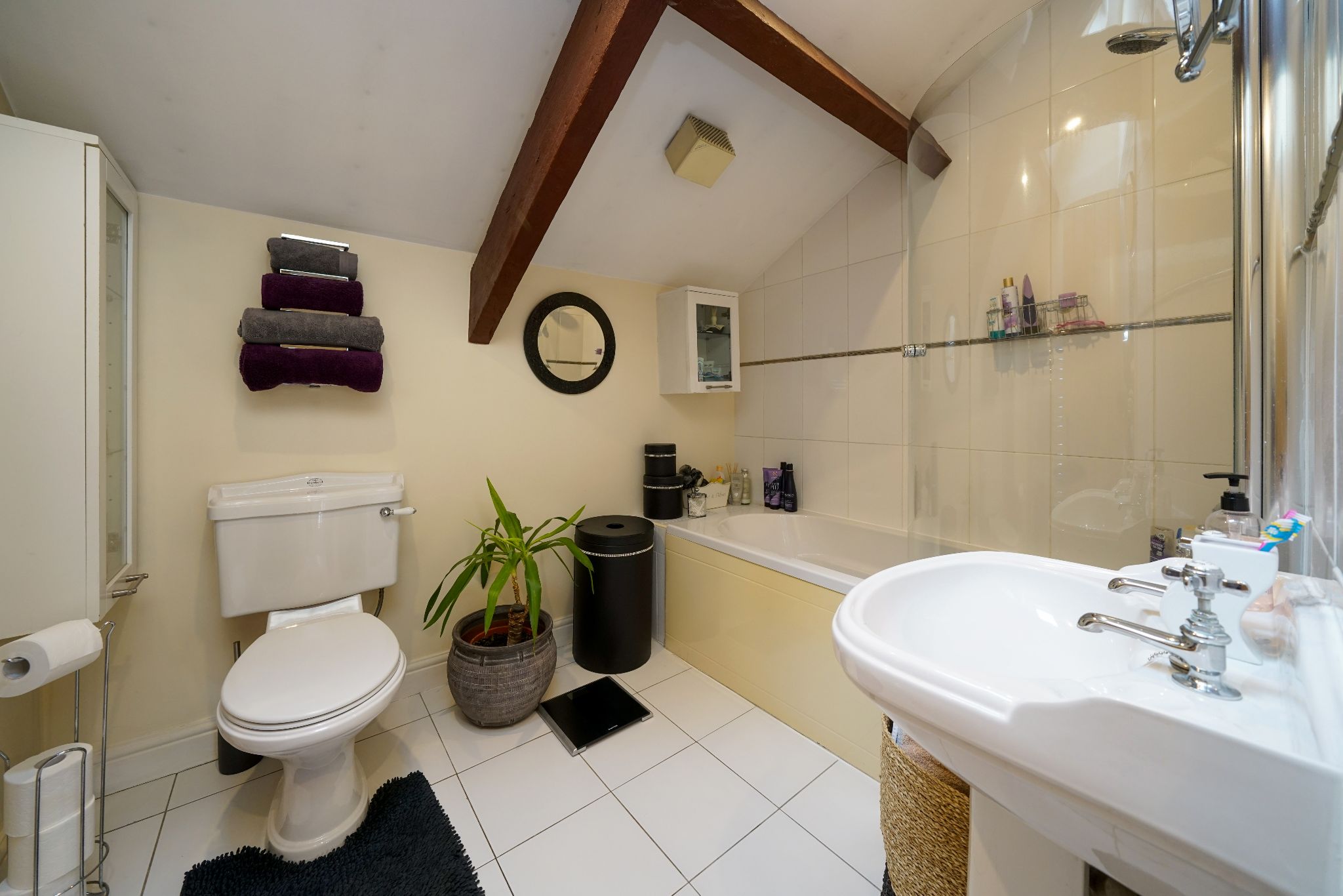 3 bedroom detached house For Sale in Bolton - Photograph 46.