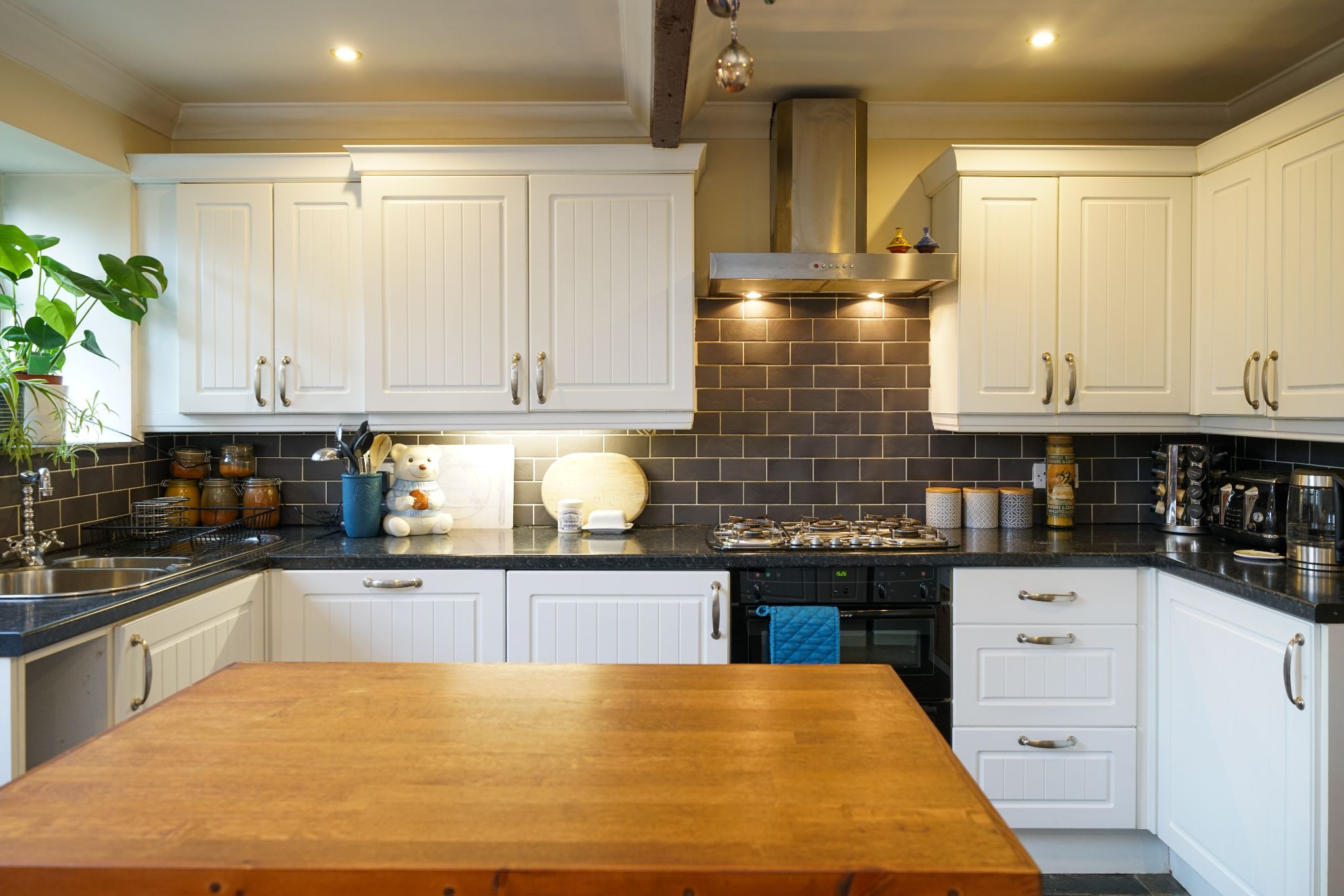 3 bedroom detached house For Sale in Bolton - Photograph 20.