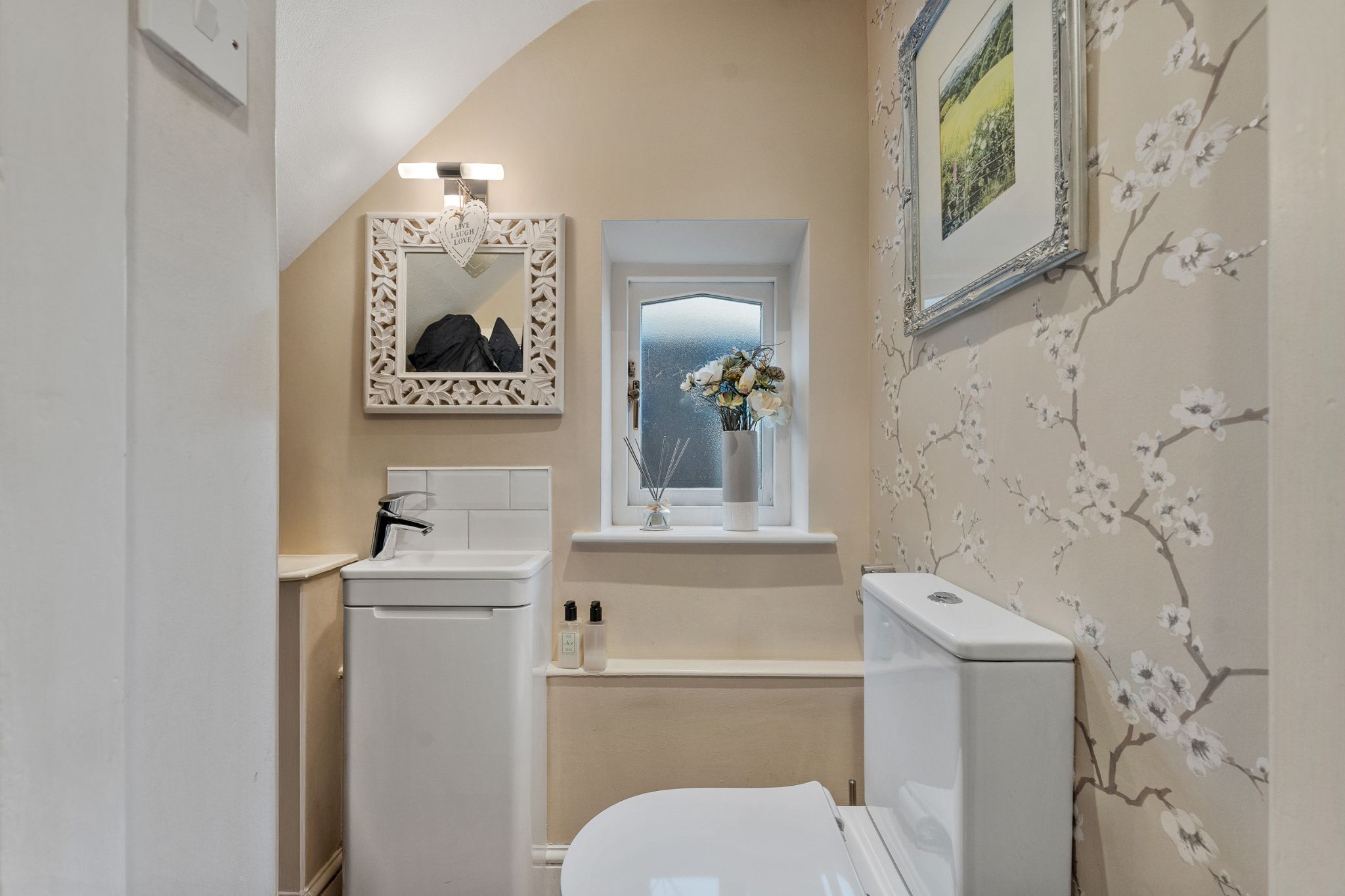 3 bedroom detached house For Sale in Bolton - Photograph 26.