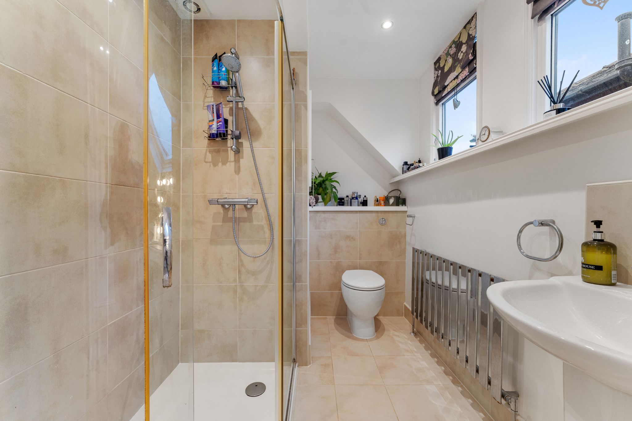 3 bedroom detached house For Sale in Bolton - Photograph 34.