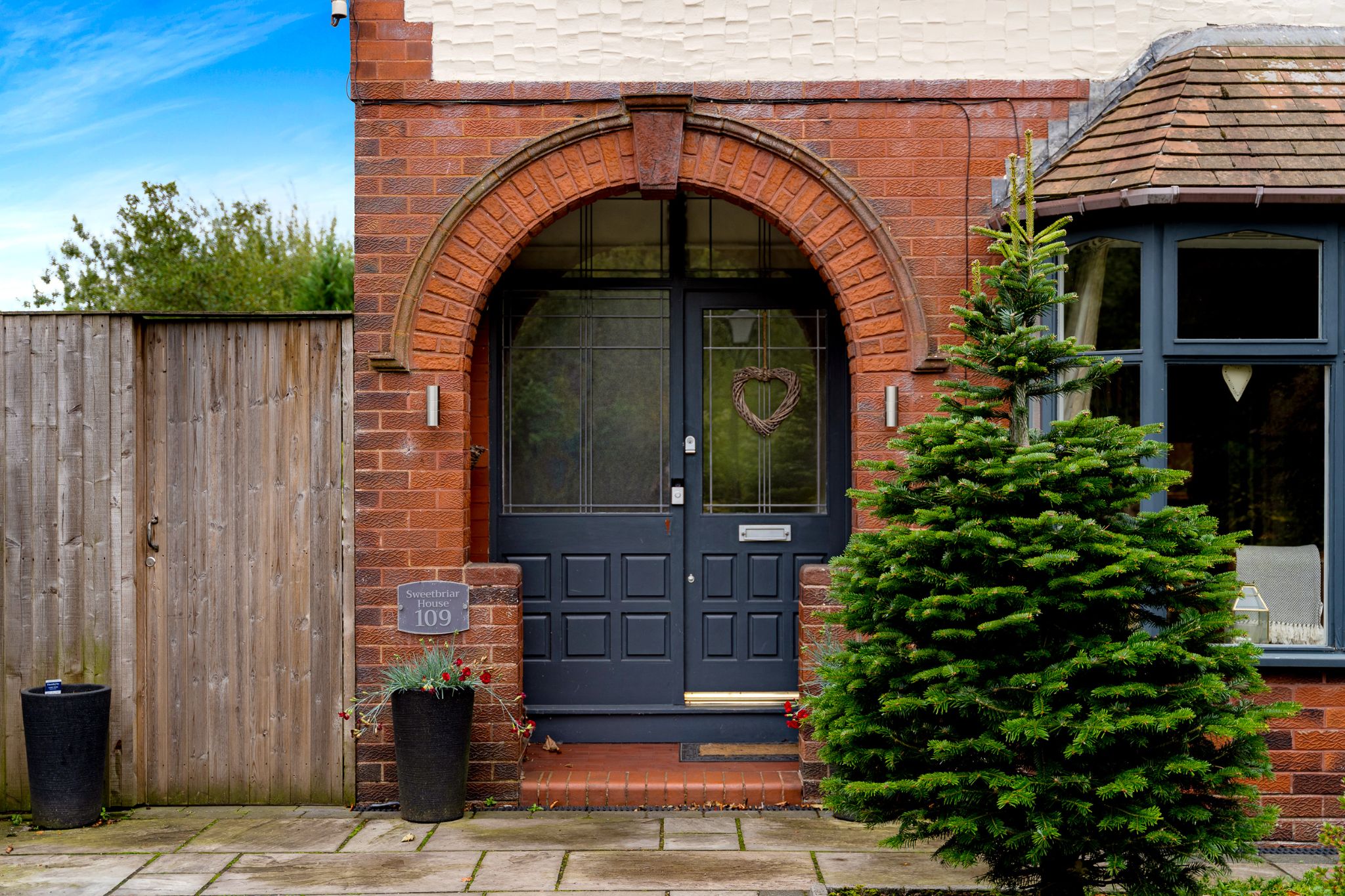 3 bedroom detached house For Sale in Bolton - Photograph 4.
