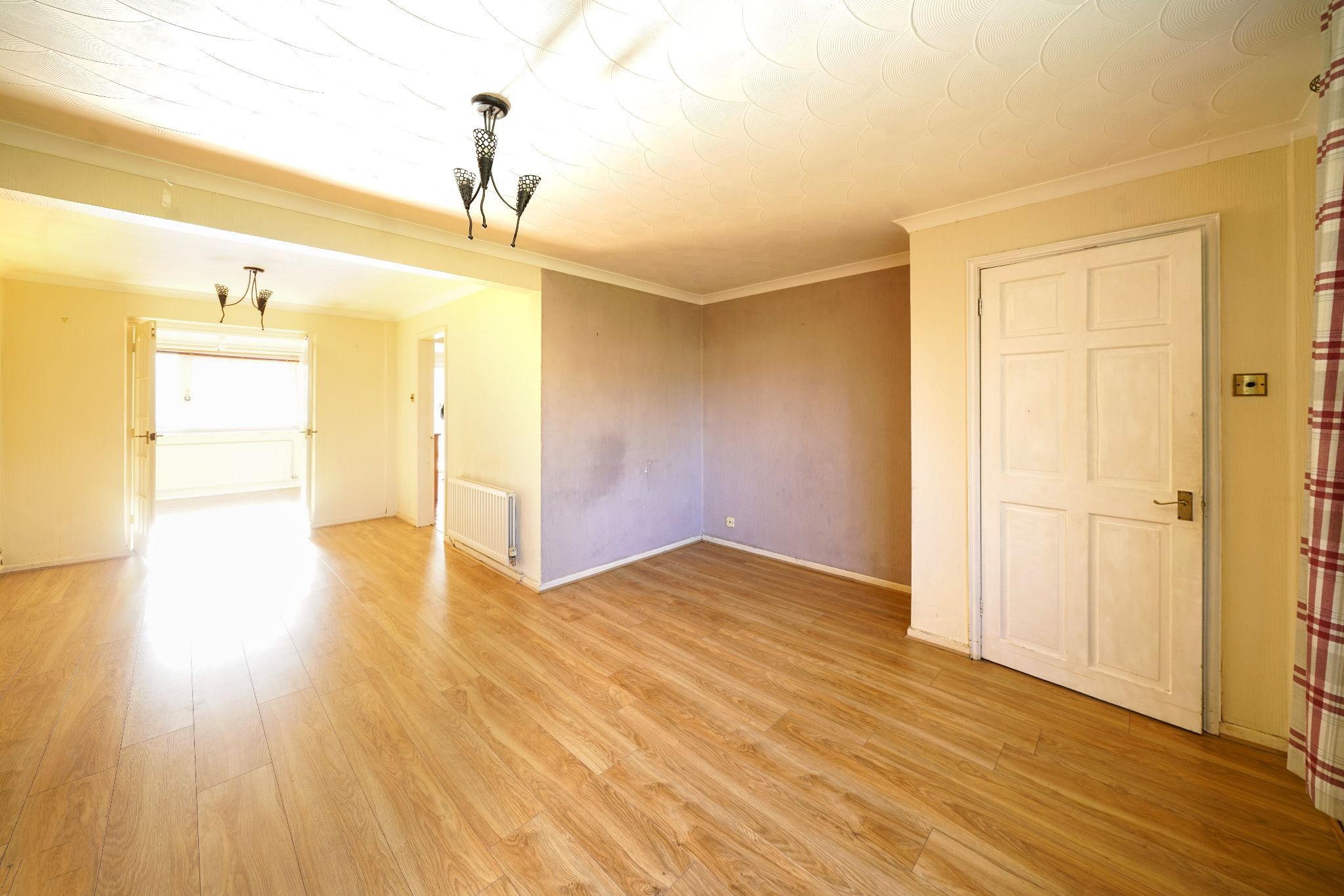 4 bedroom detached house Sale Agreed in Bolton - Photograph 5