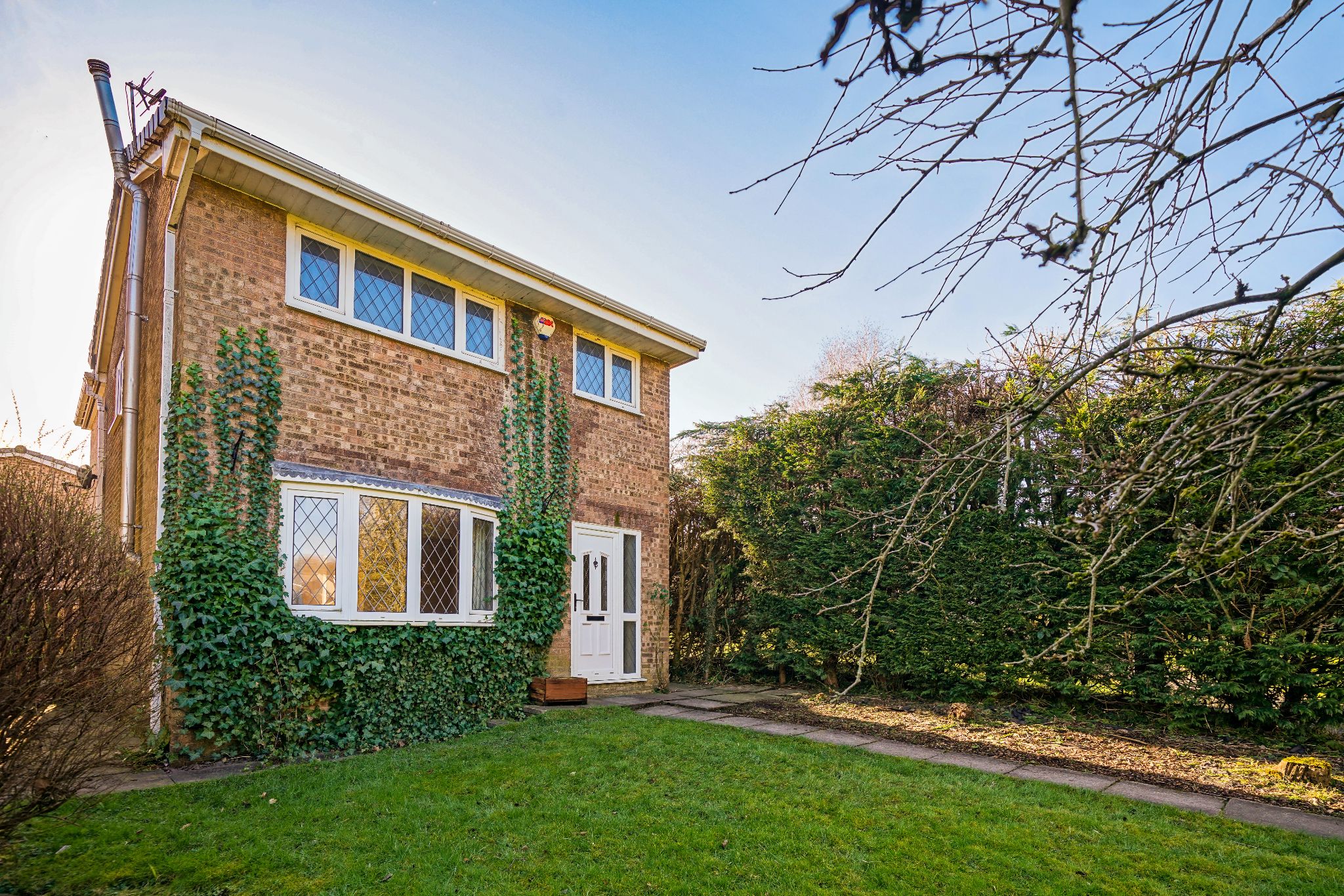 4 bedroom detached house Sale Agreed in Bolton - Photograph 3