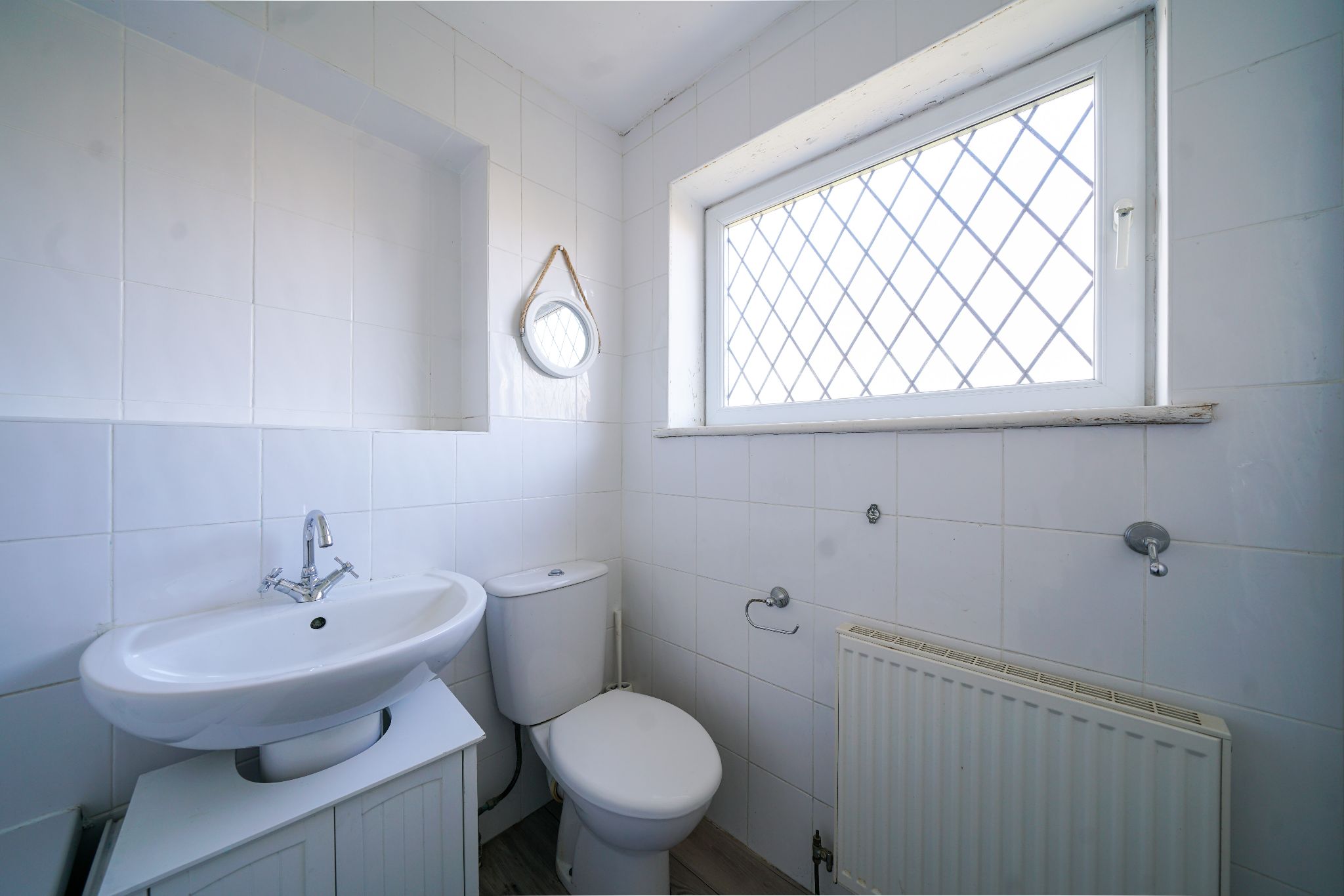 4 bedroom detached house Sale Agreed in Bolton - Photograph 36