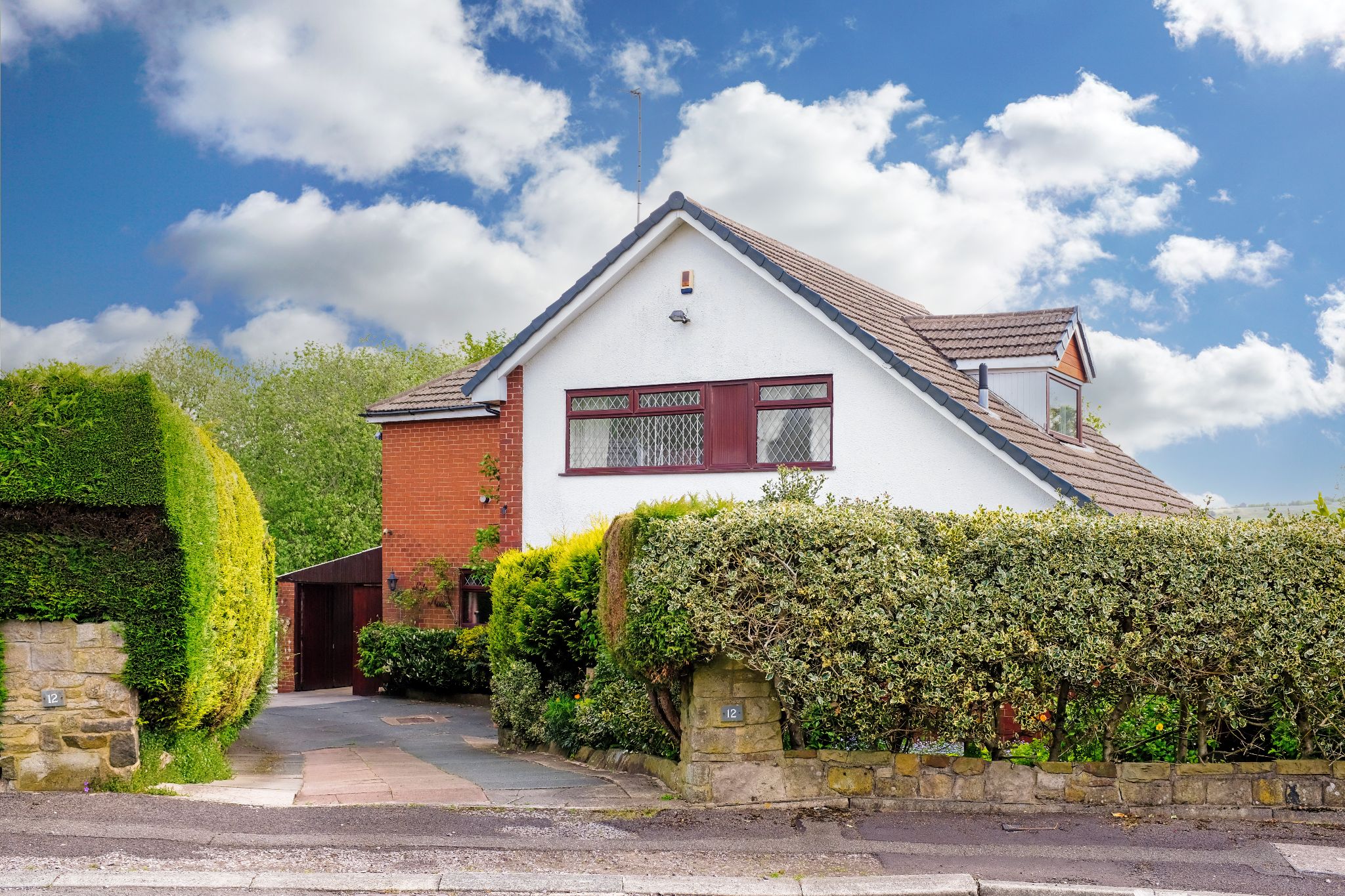 4 bedroom detached house Sale Agreed in Bolton - Photograph 6