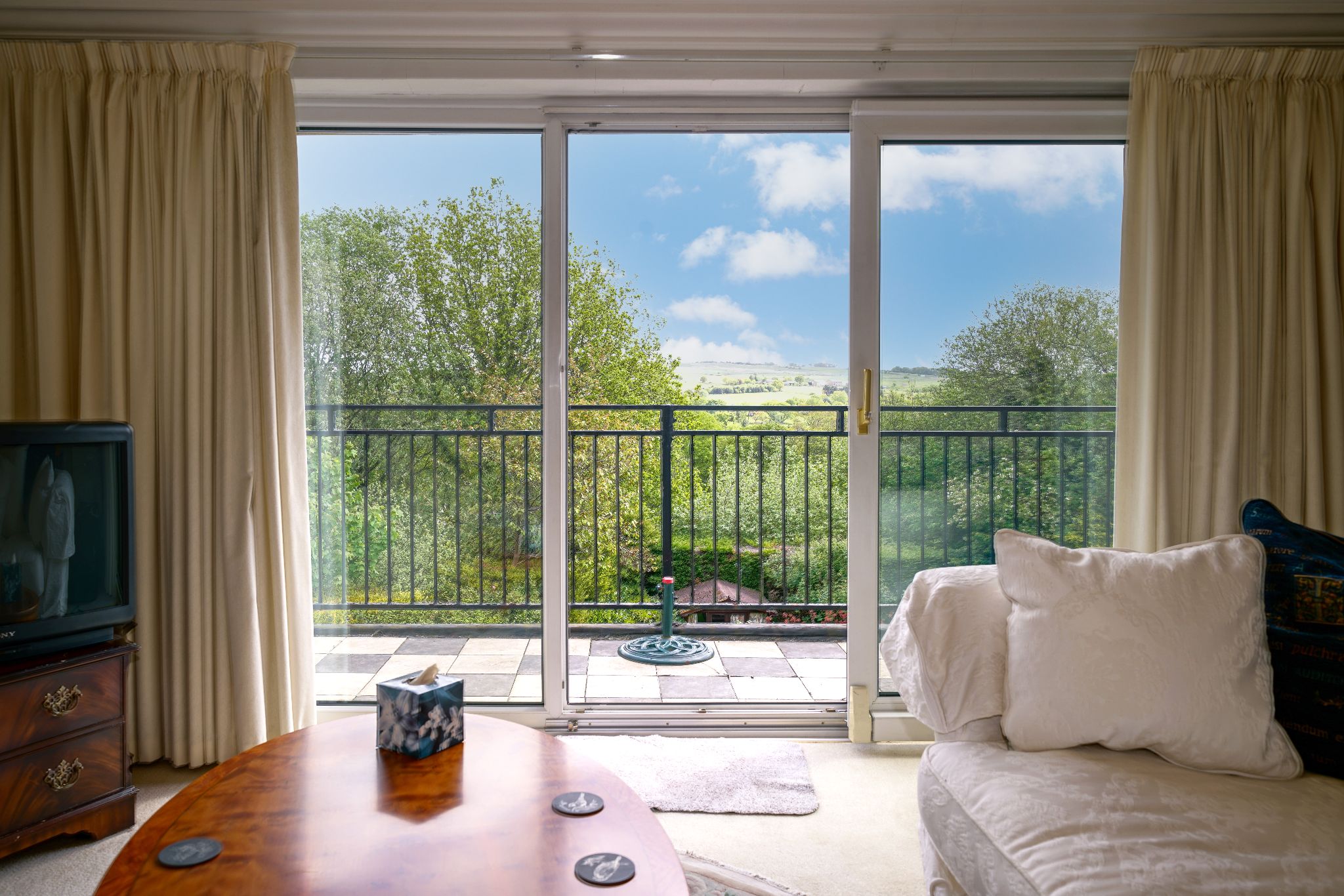 4 bedroom detached house Sale Agreed in Bolton - Photograph 42