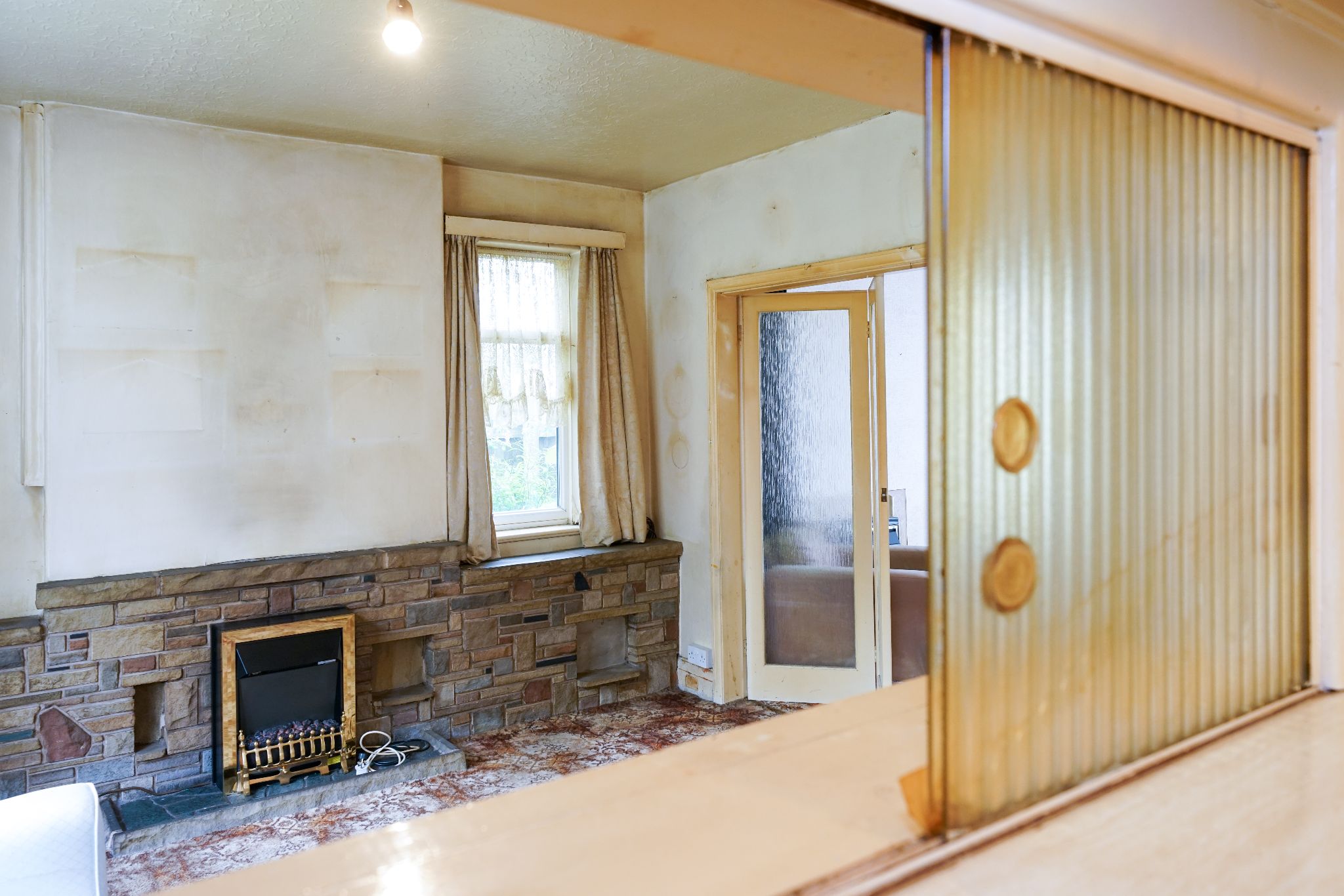 3 bedroom detached house SSTC in Bolton - Photograph 15