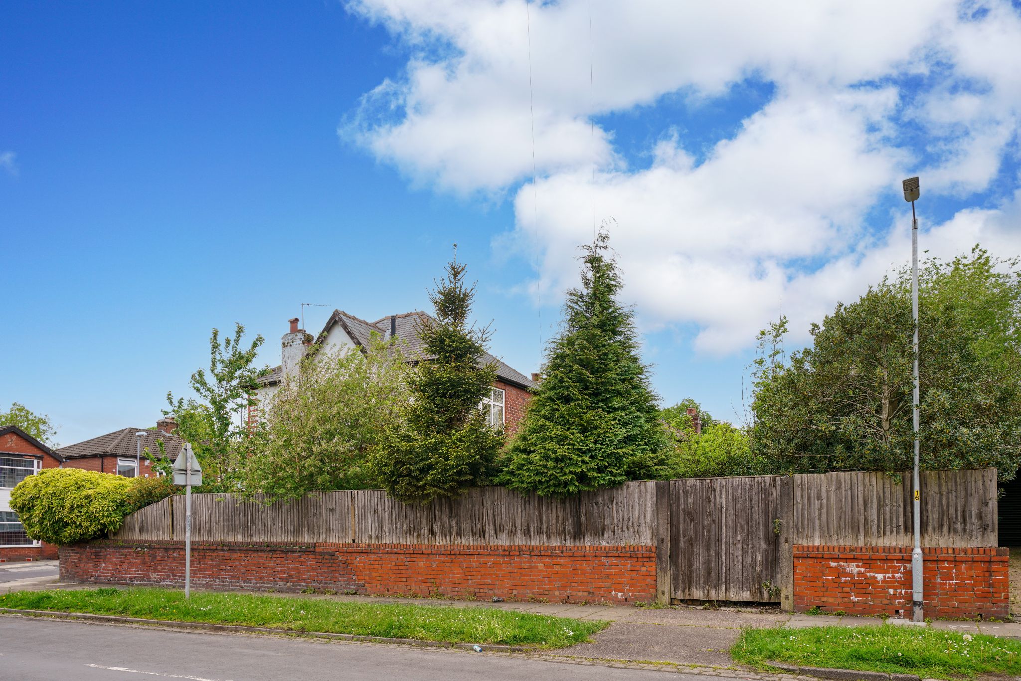3 bedroom detached house SSTC in Bolton - Photograph 34