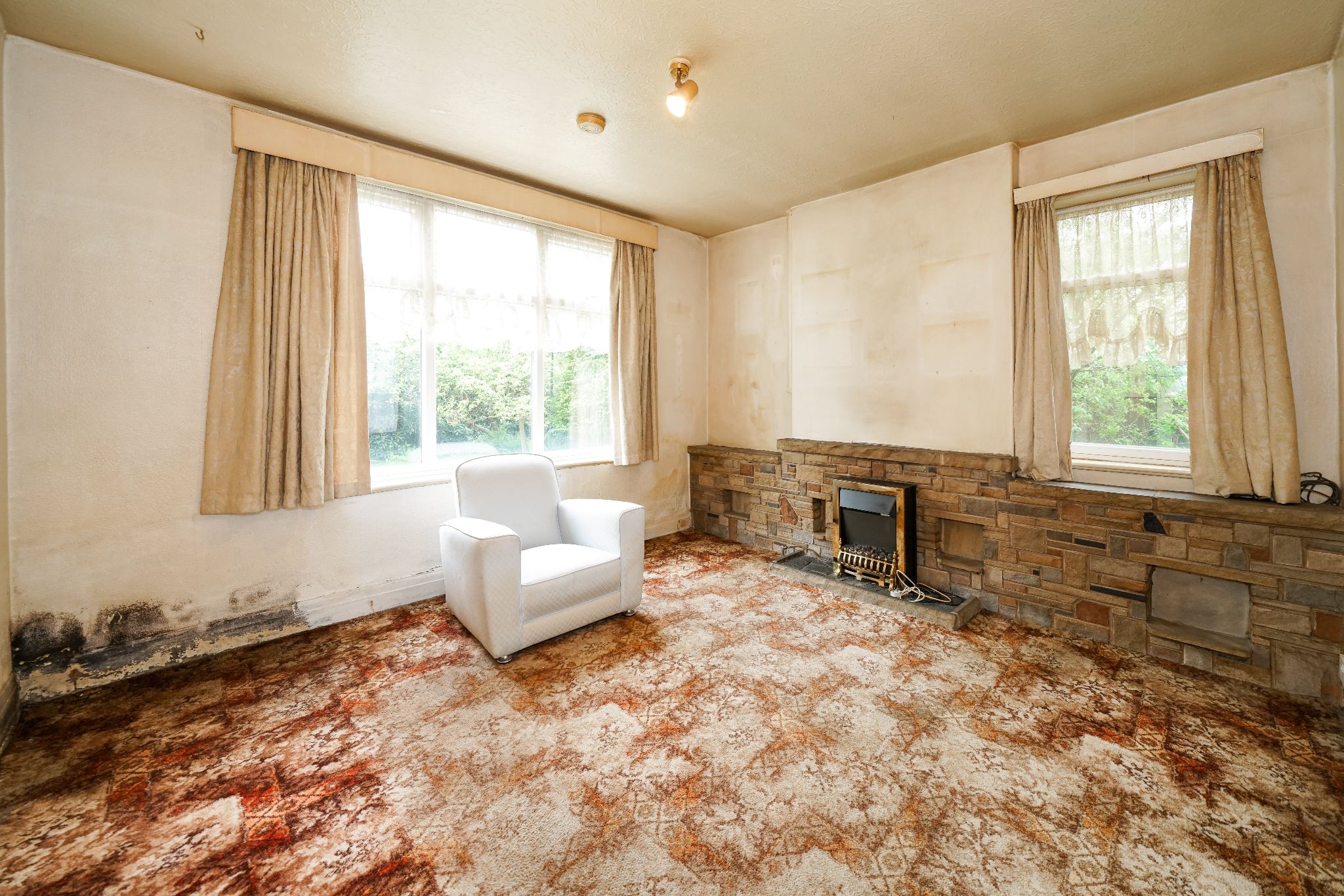 3 bedroom detached house SSTC in Bolton - Photograph 9