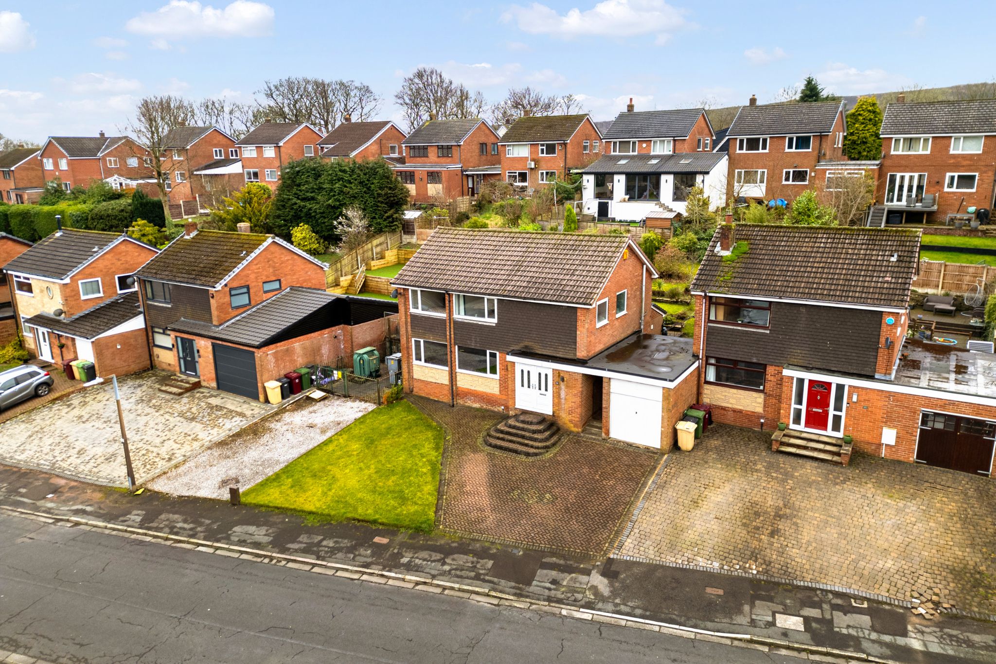 4 bedroom link detached house For Sale in Bolton - Photograph 43.