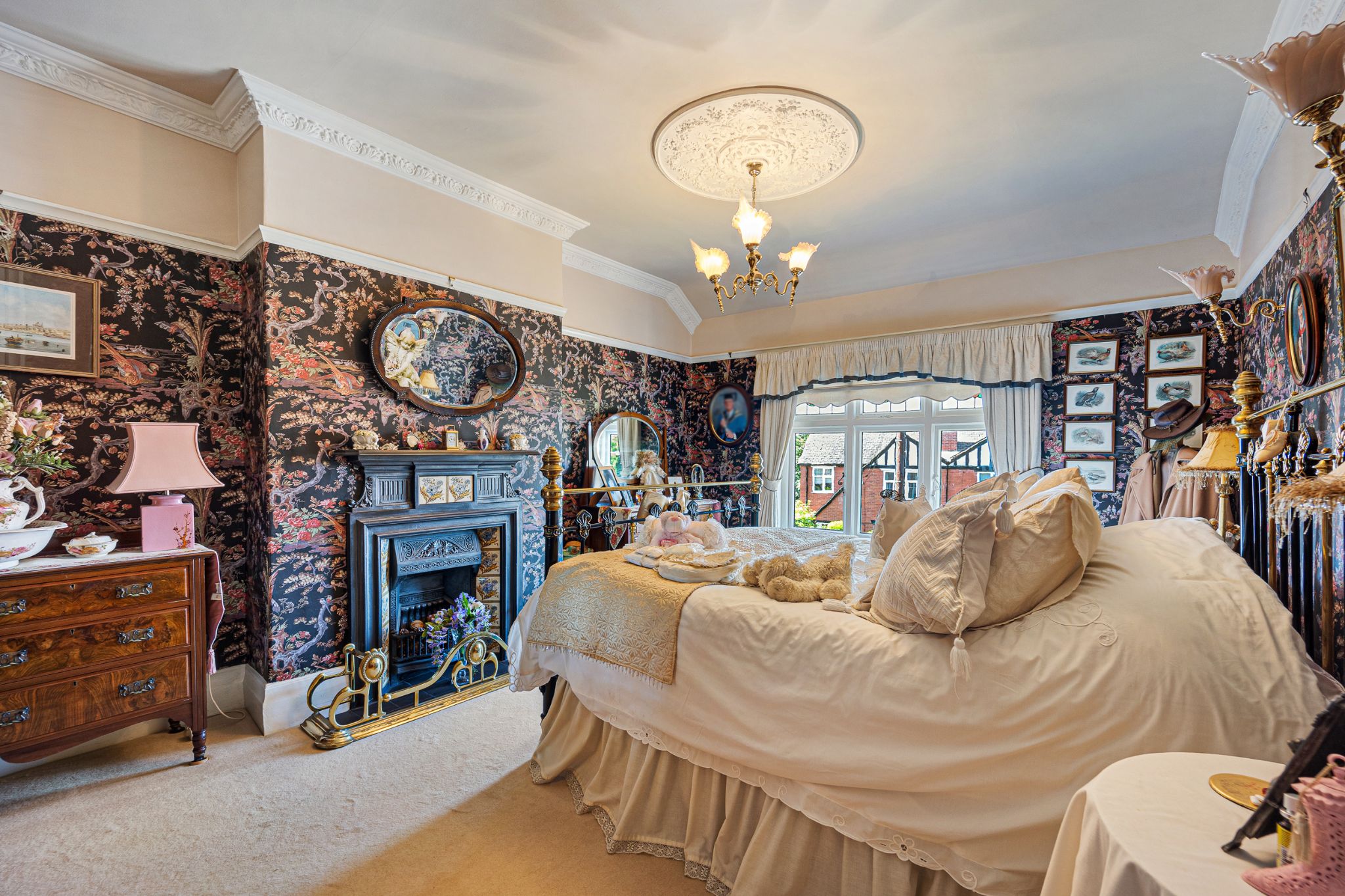 3 bedroom semi-detached house For Sale in Bolton - Photograph 28.