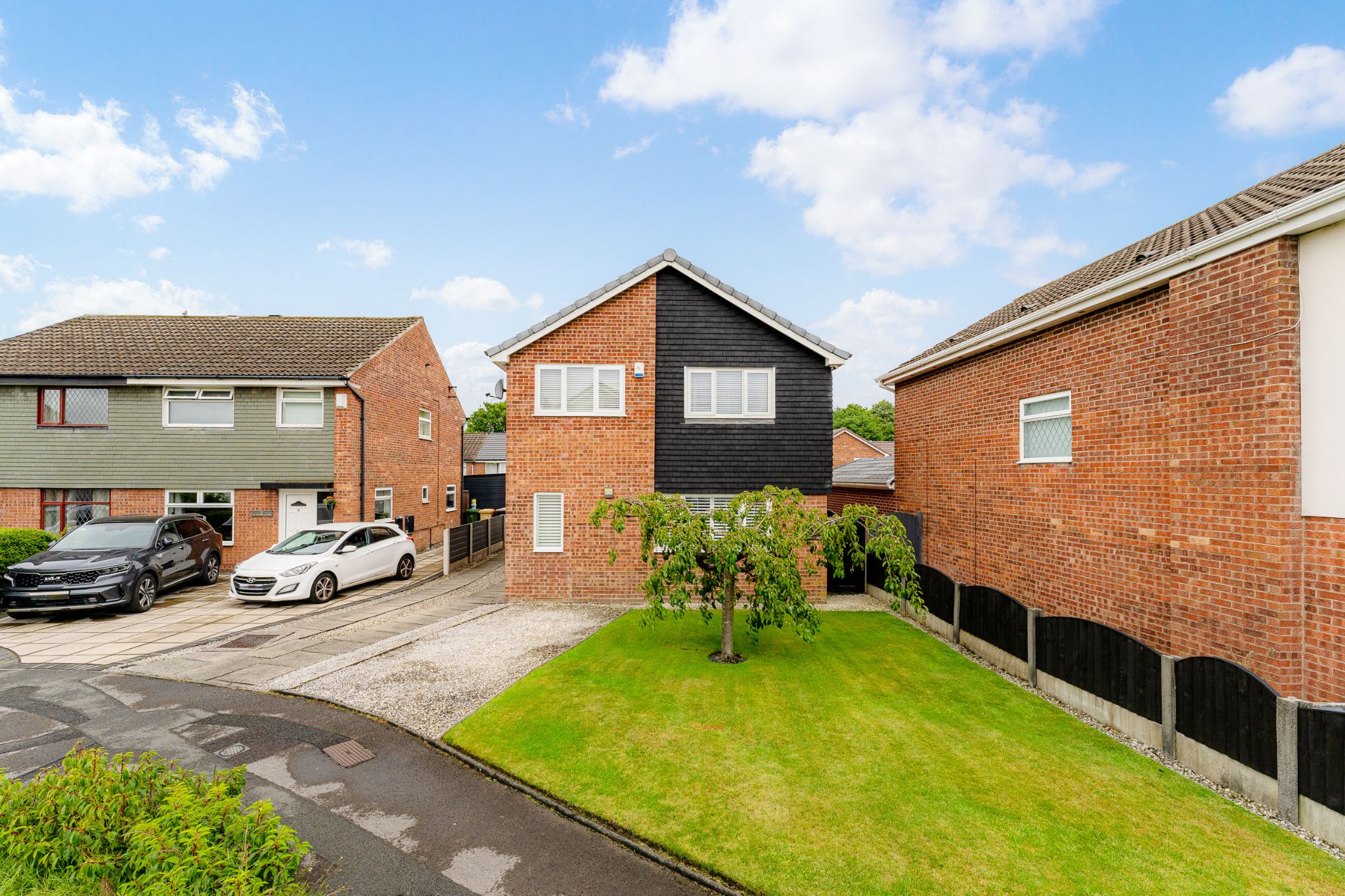 4 bedroom detached house Sale Agreed in Bolton - Photograph 2.