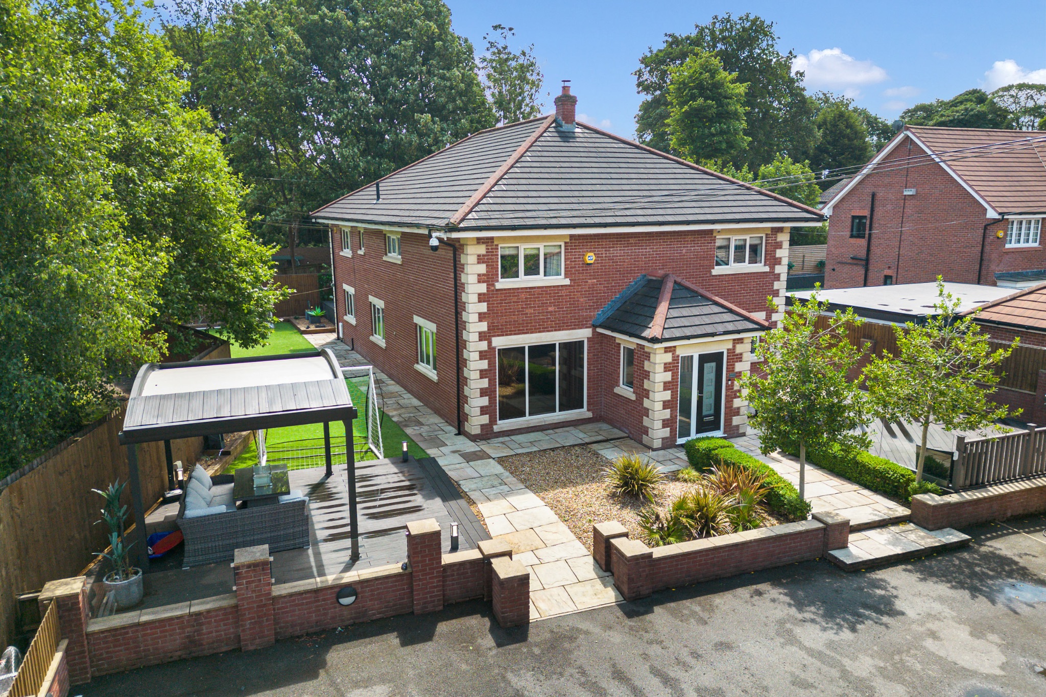 5 bedroom detached house For Sale in Bolton - Photograph 38.