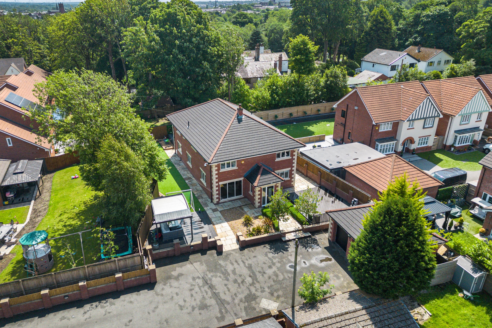 5 bedroom detached house For Sale in Bolton - Photograph 8.
