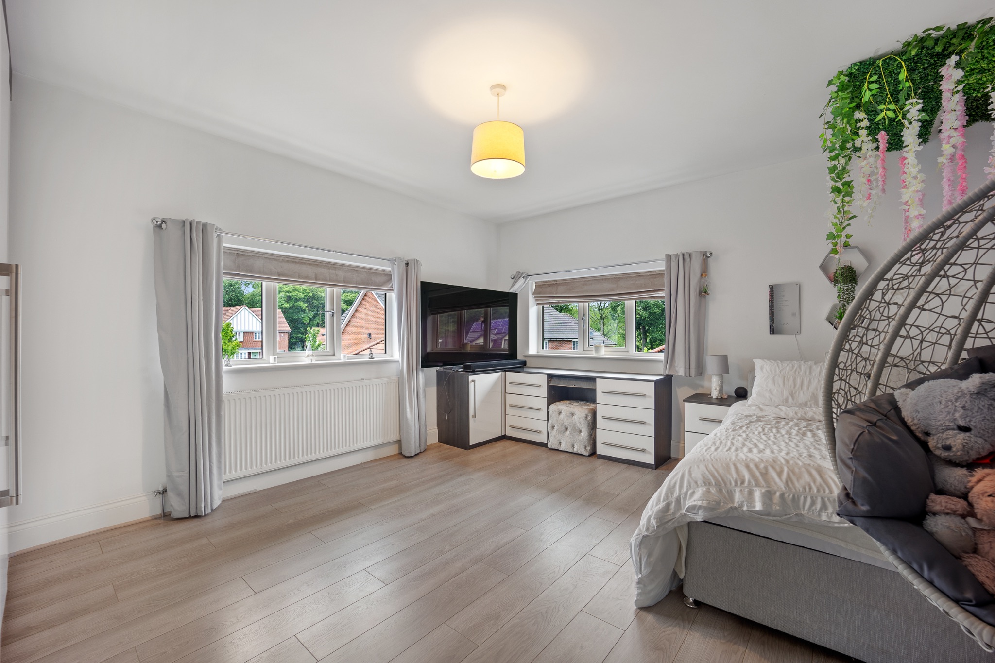 5 bedroom detached house For Sale in Bolton - Photograph 20.