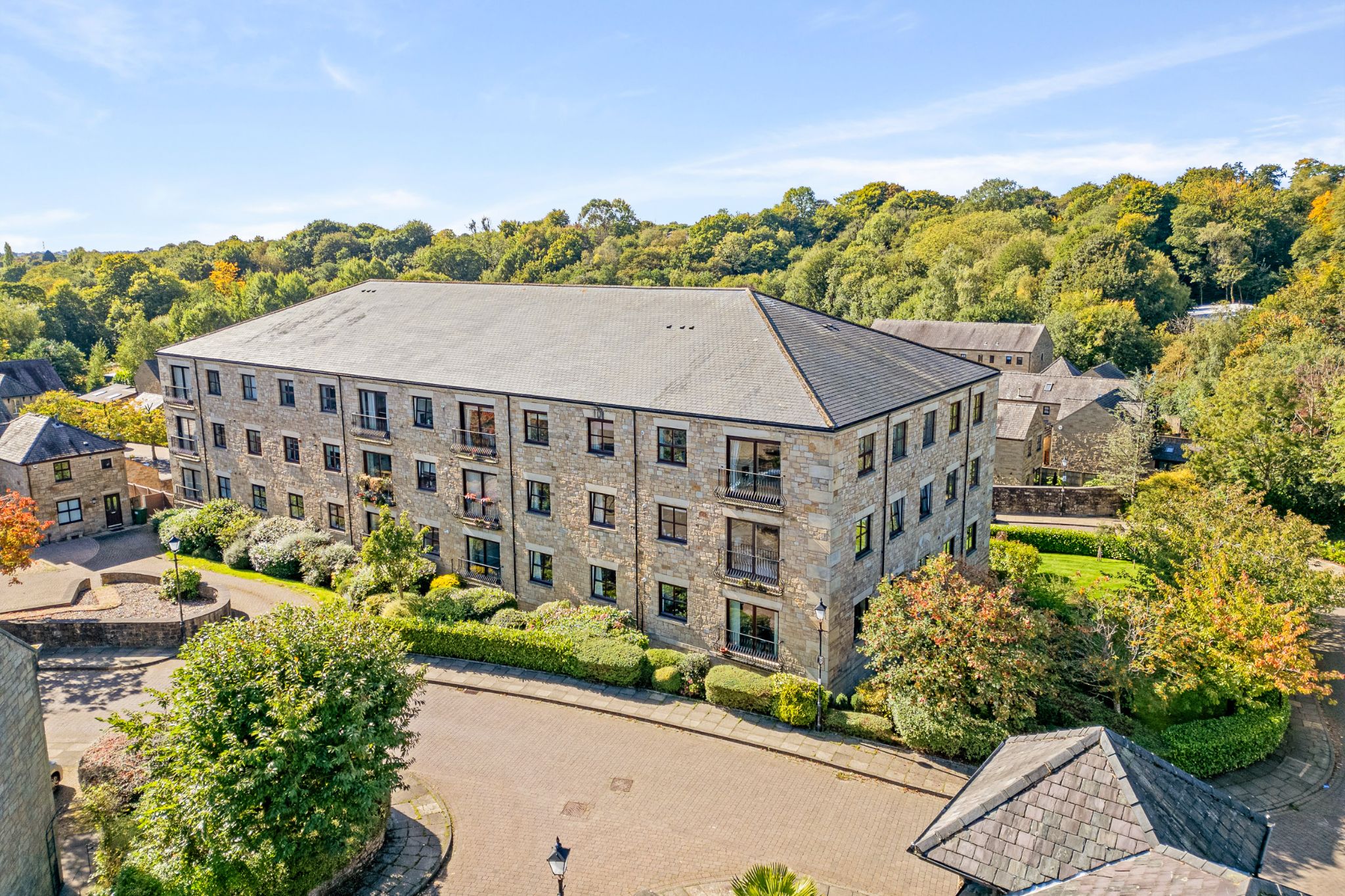 2 bedroom apartment flat/apartment For Sale in Bolton - Photograph 1.