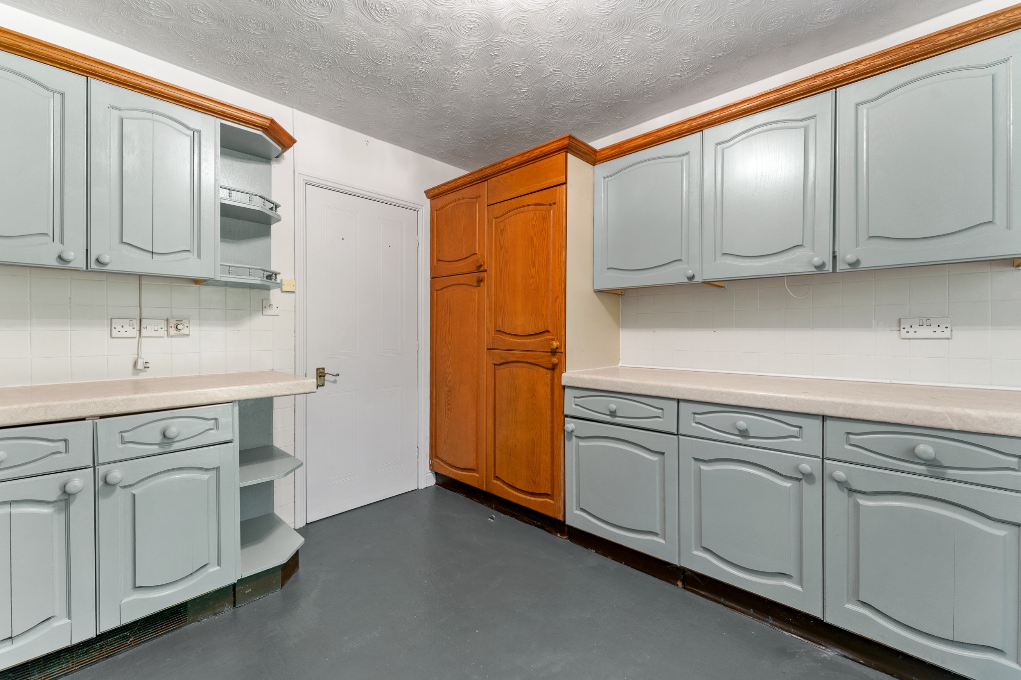 4 bedroom detached bungalow For Sale in Bolton - Photograph 31.