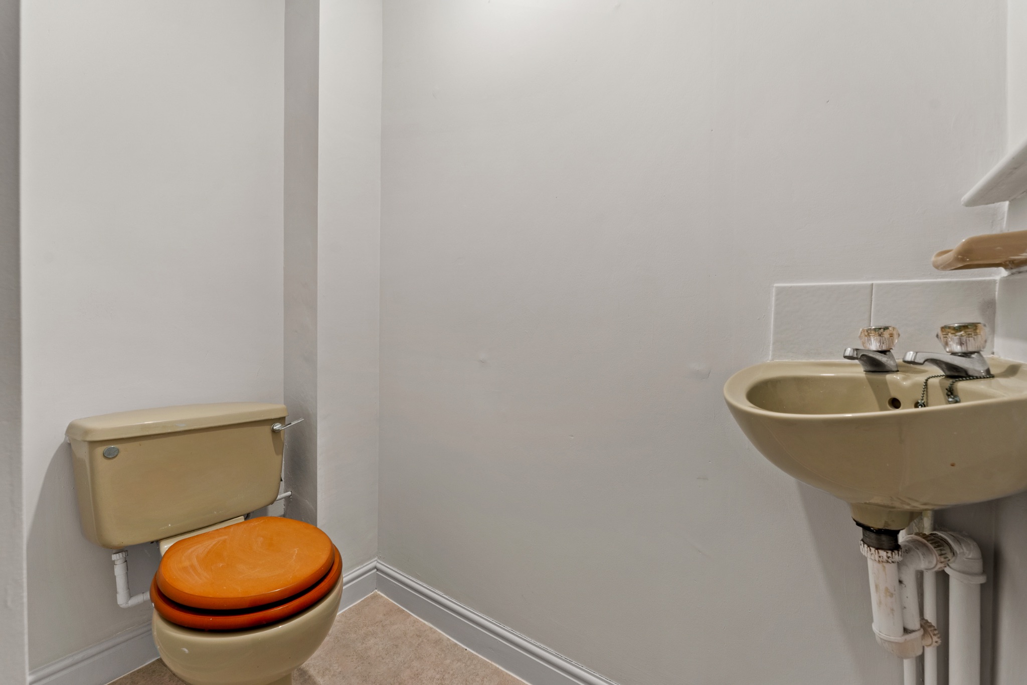 4 bedroom detached bungalow For Sale in Bolton - Photograph 47.