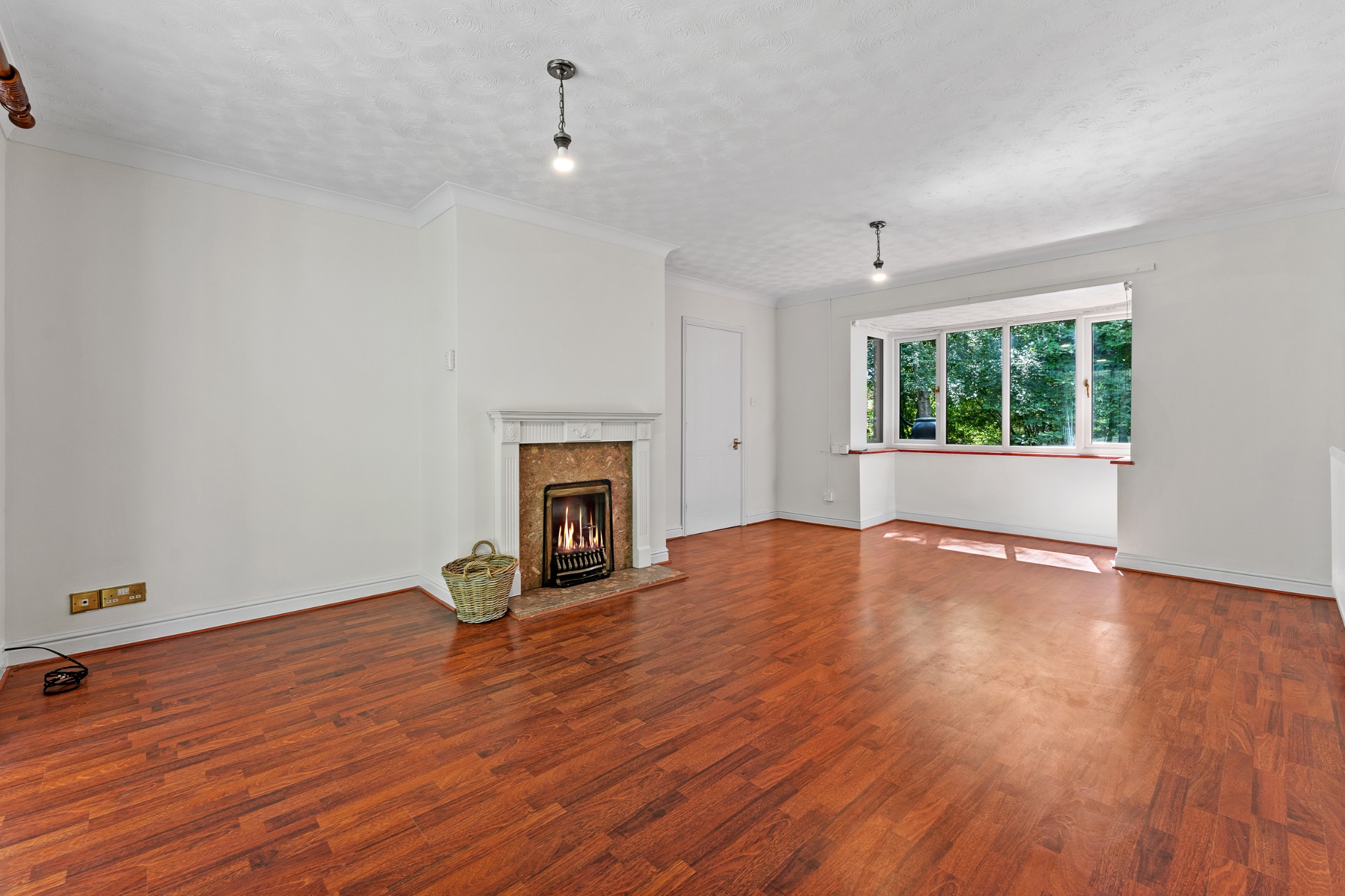 4 bedroom detached bungalow For Sale in Bolton - Photograph 25.