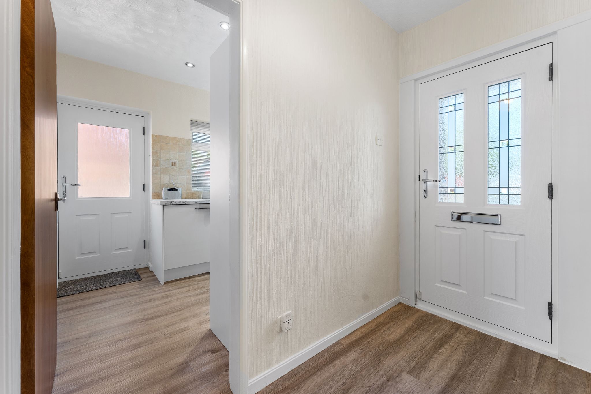 3 bedroom detached bungalow For Sale in Bolton - Photograph 6.