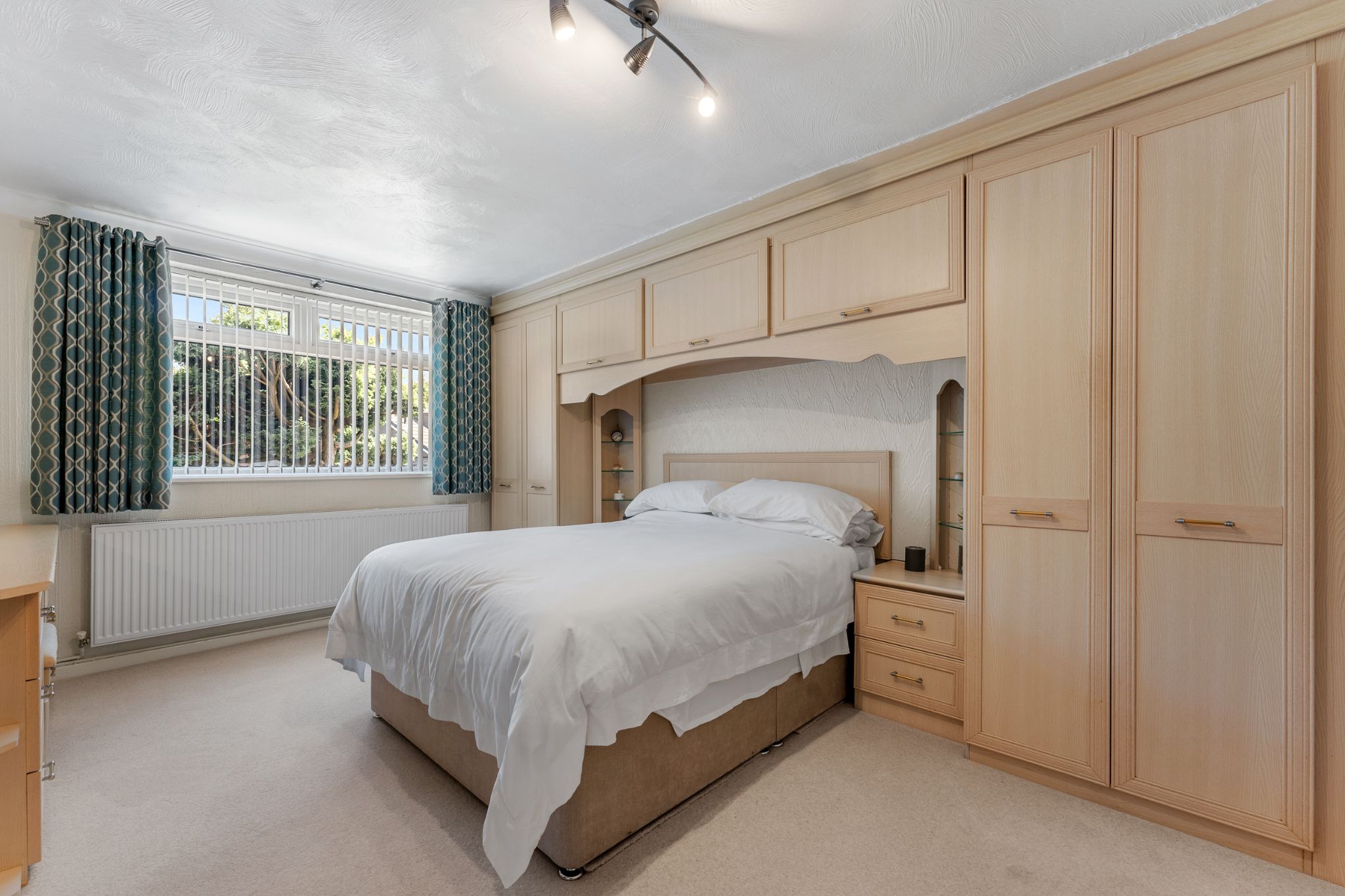 3 bedroom detached bungalow For Sale in Bolton - Photograph 16.