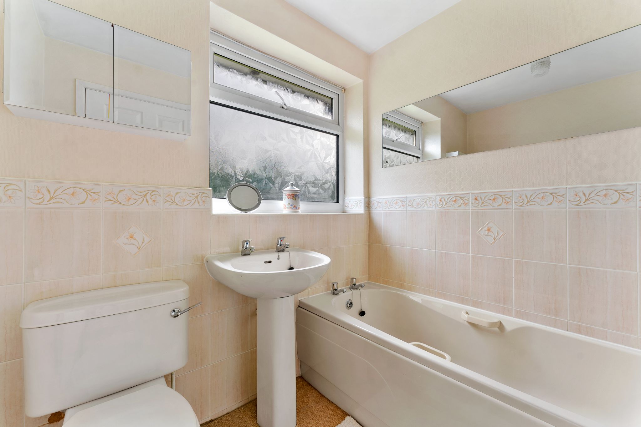 4 bedroom semi-detached house For Sale in Bolton - Photograph 29.