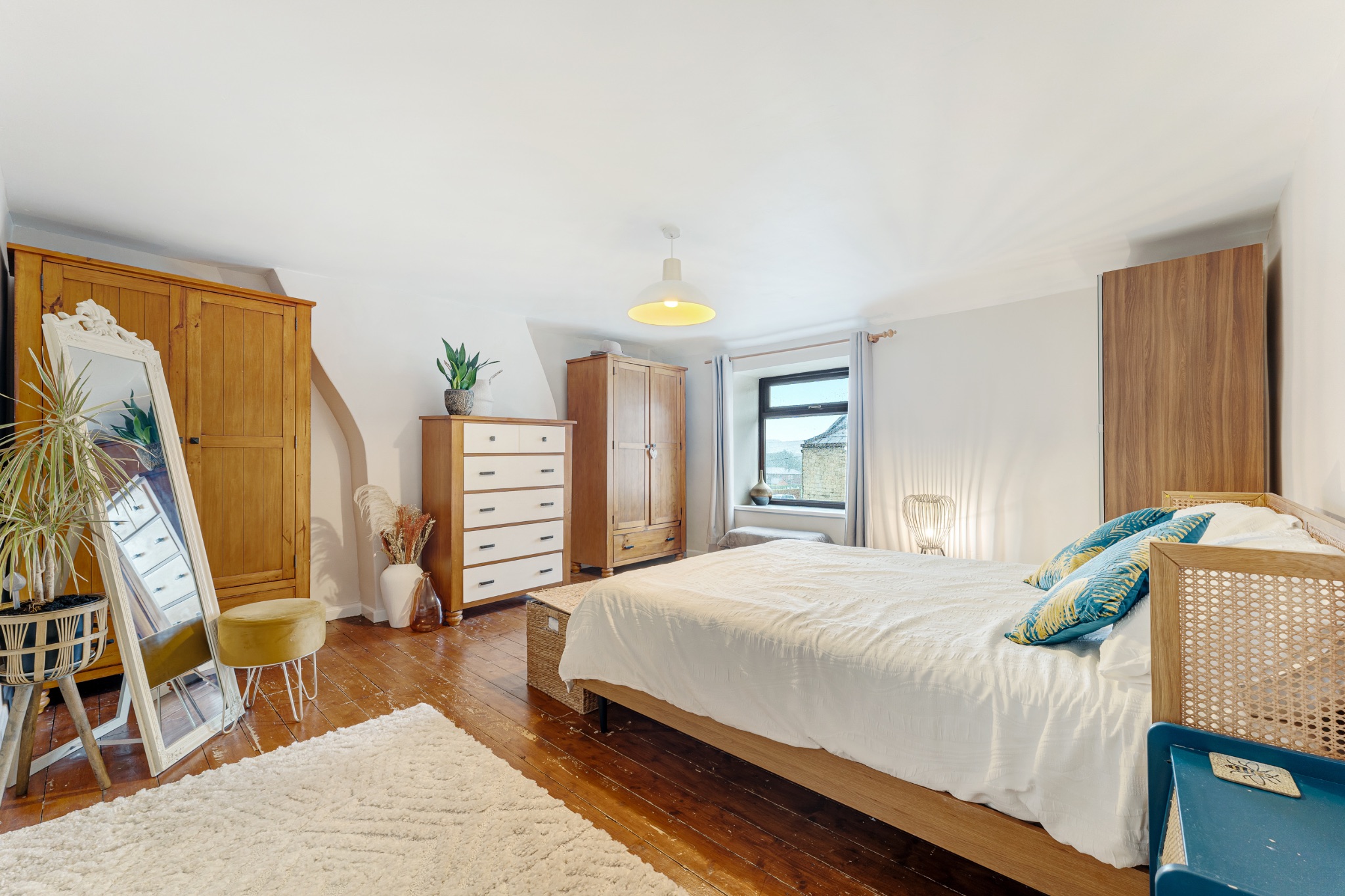 2 bedroom mid terraced house For Sale in Bolton - Photograph 10.