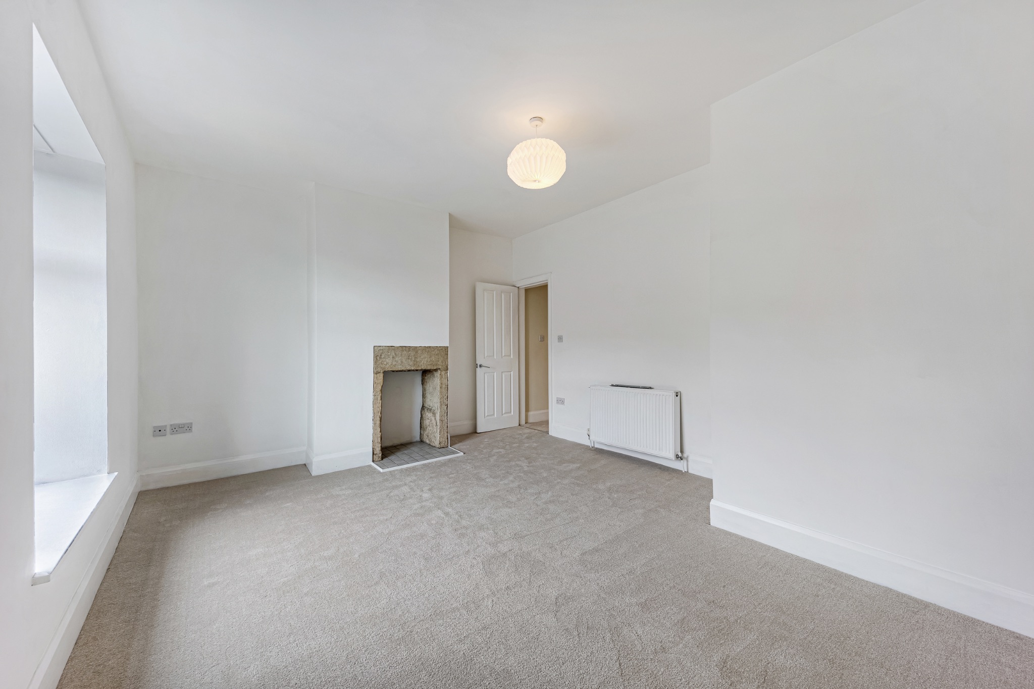 2 bedroom cottage house For Sale in Bolton - Photograph 29.