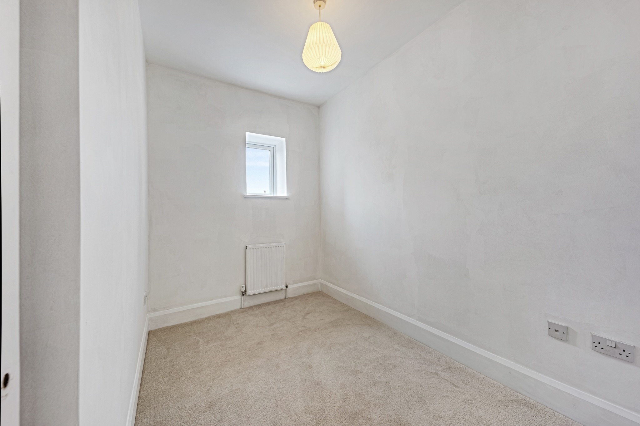 2 bedroom cottage house For Sale in Bolton - Photograph 20.