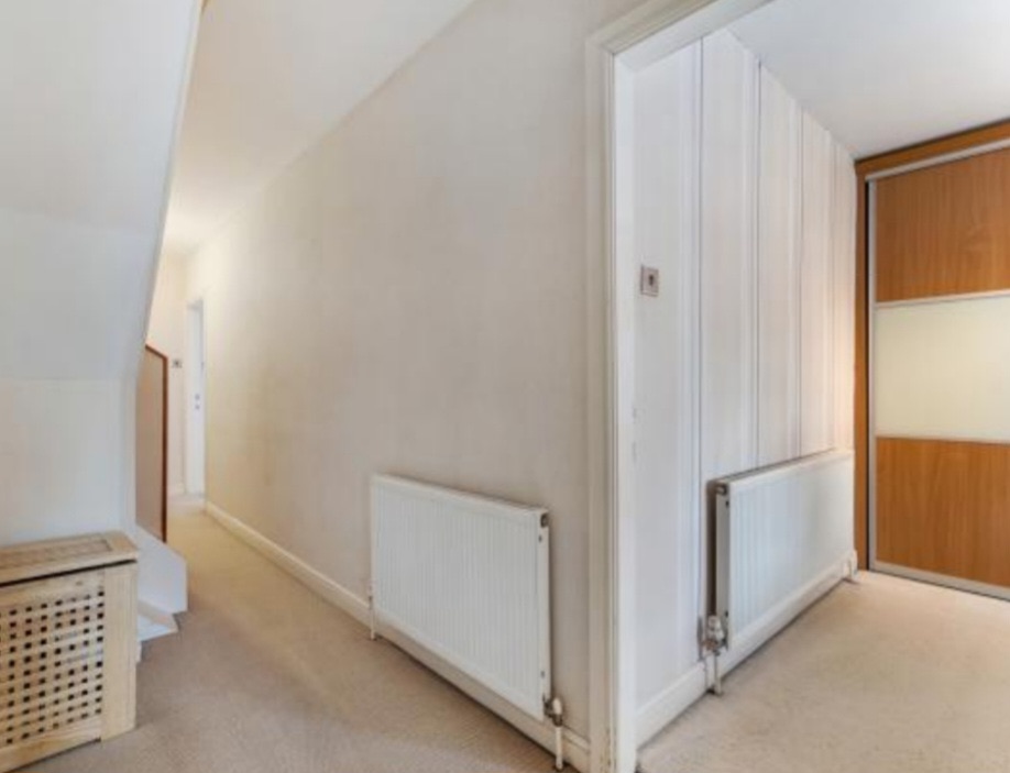 4 bedroom mid terraced house For Sale in Bolton - Photograph 29.