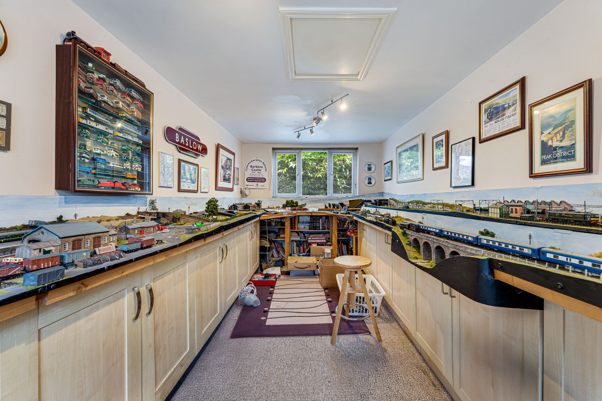 5 bedroom detached house For Sale in Bolton - Photograph 40.