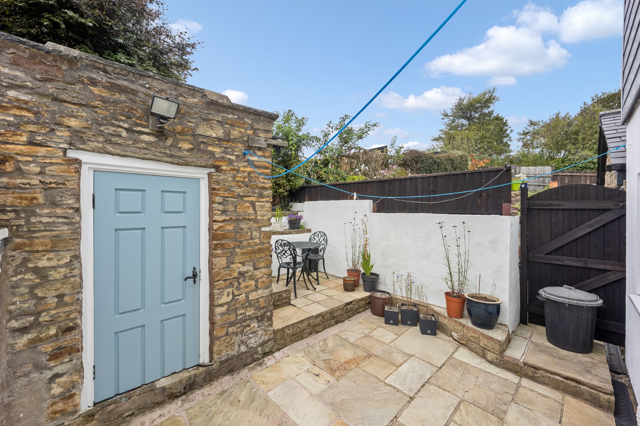 2 bedroom cottage house For Sale in Bolton - Photograph 26.