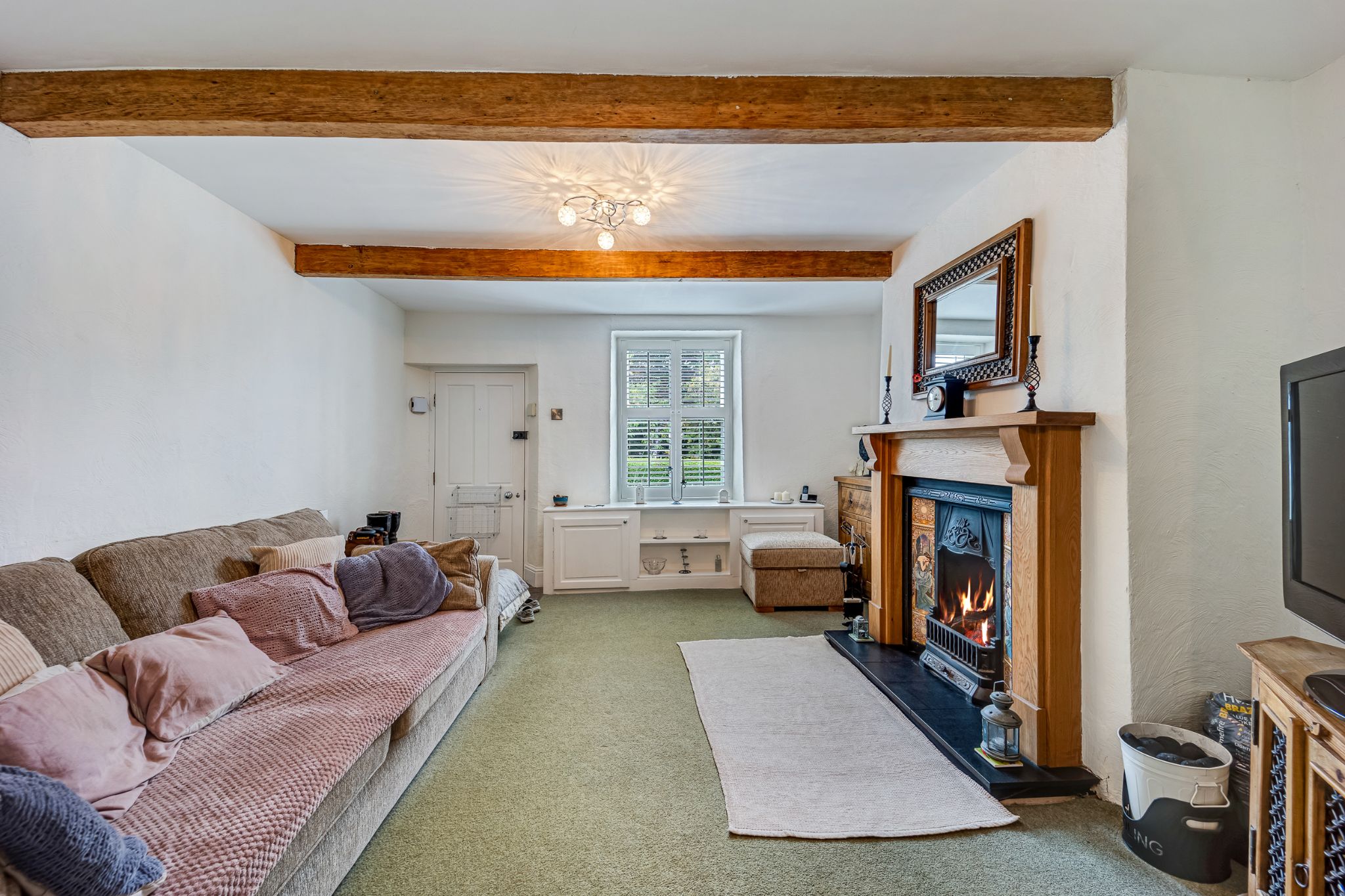 2 bedroom cottage house For Sale in Bolton - Photograph 13.