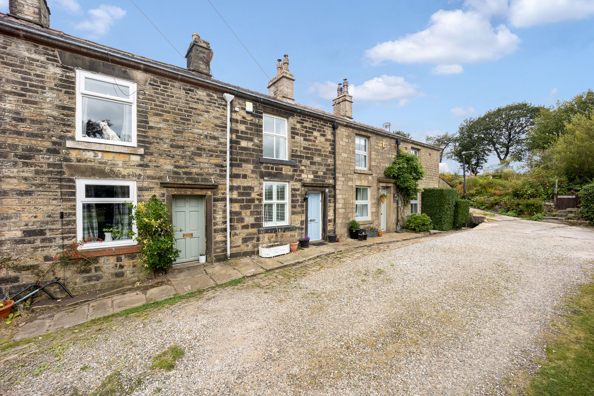 2 bedroom cottage house For Sale in Bolton - Photograph 39.