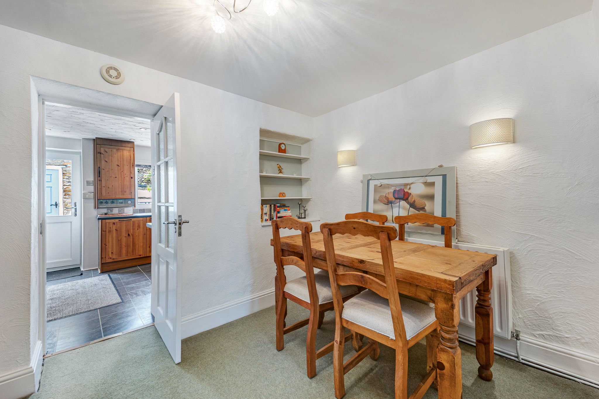 2 bedroom cottage house For Sale in Bolton - Photograph 7.