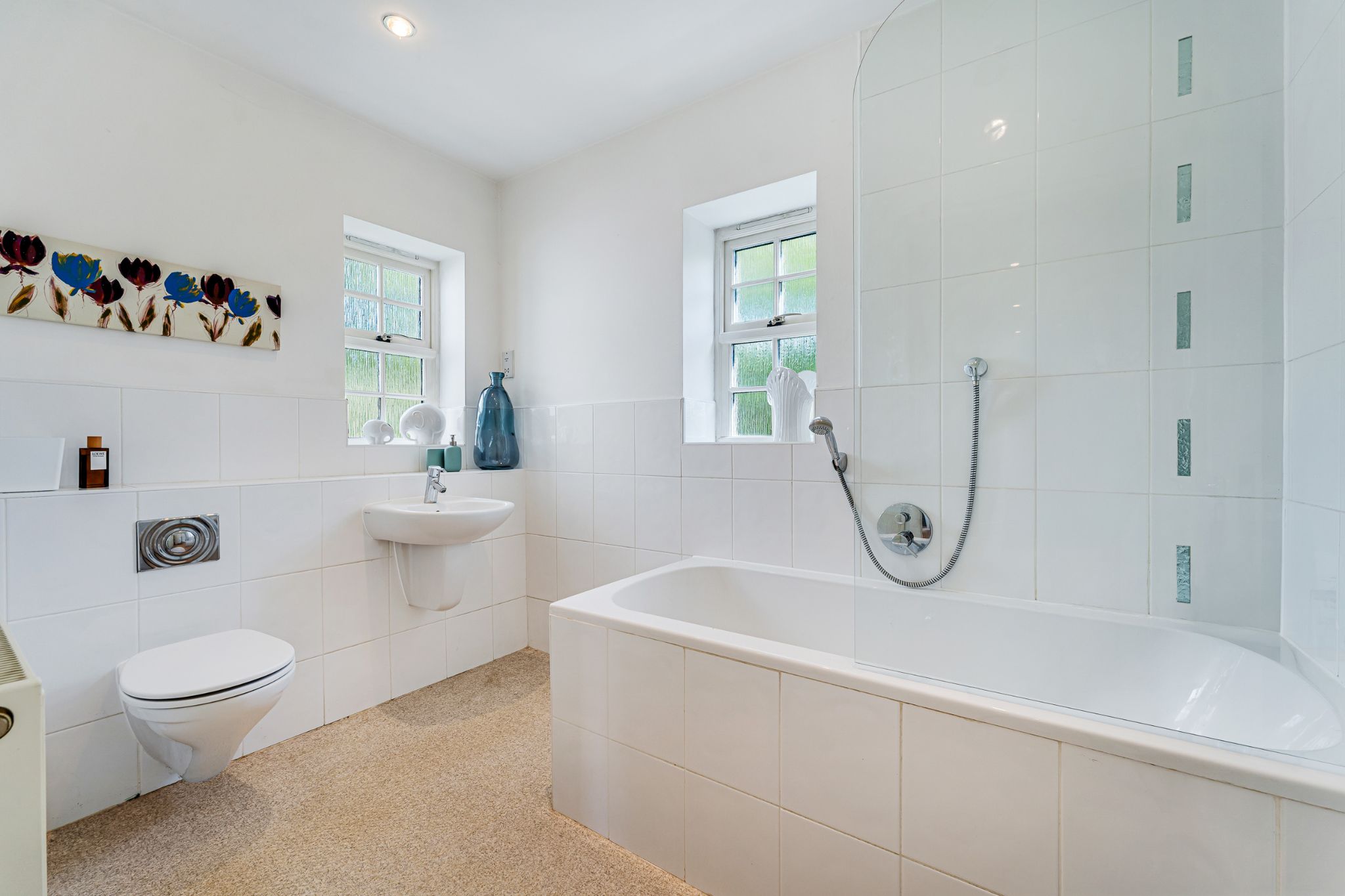 5 bedroom detached house For Sale in Bolton - Photograph 37.
