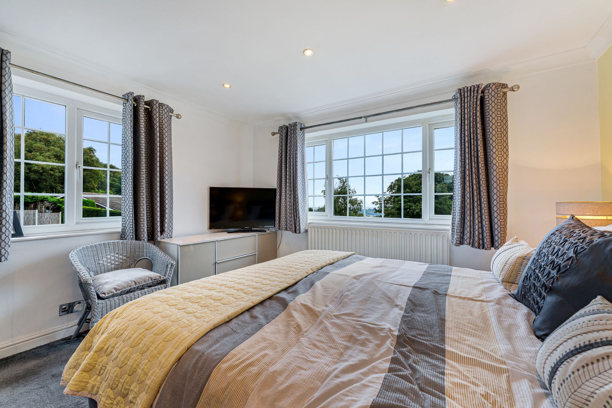 4 bedroom detached house For Sale in Bolton - Photograph 19.