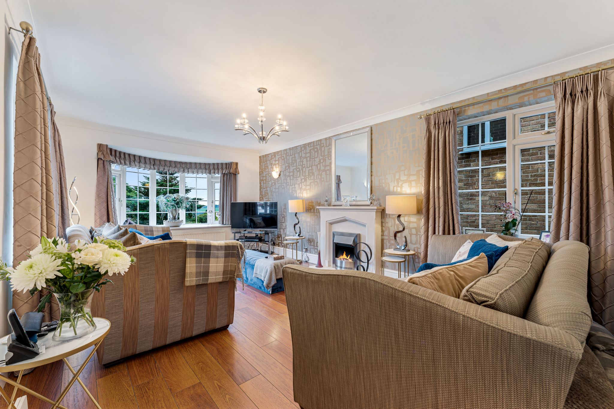 4 bedroom detached house For Sale in Bolton - Photograph 5.