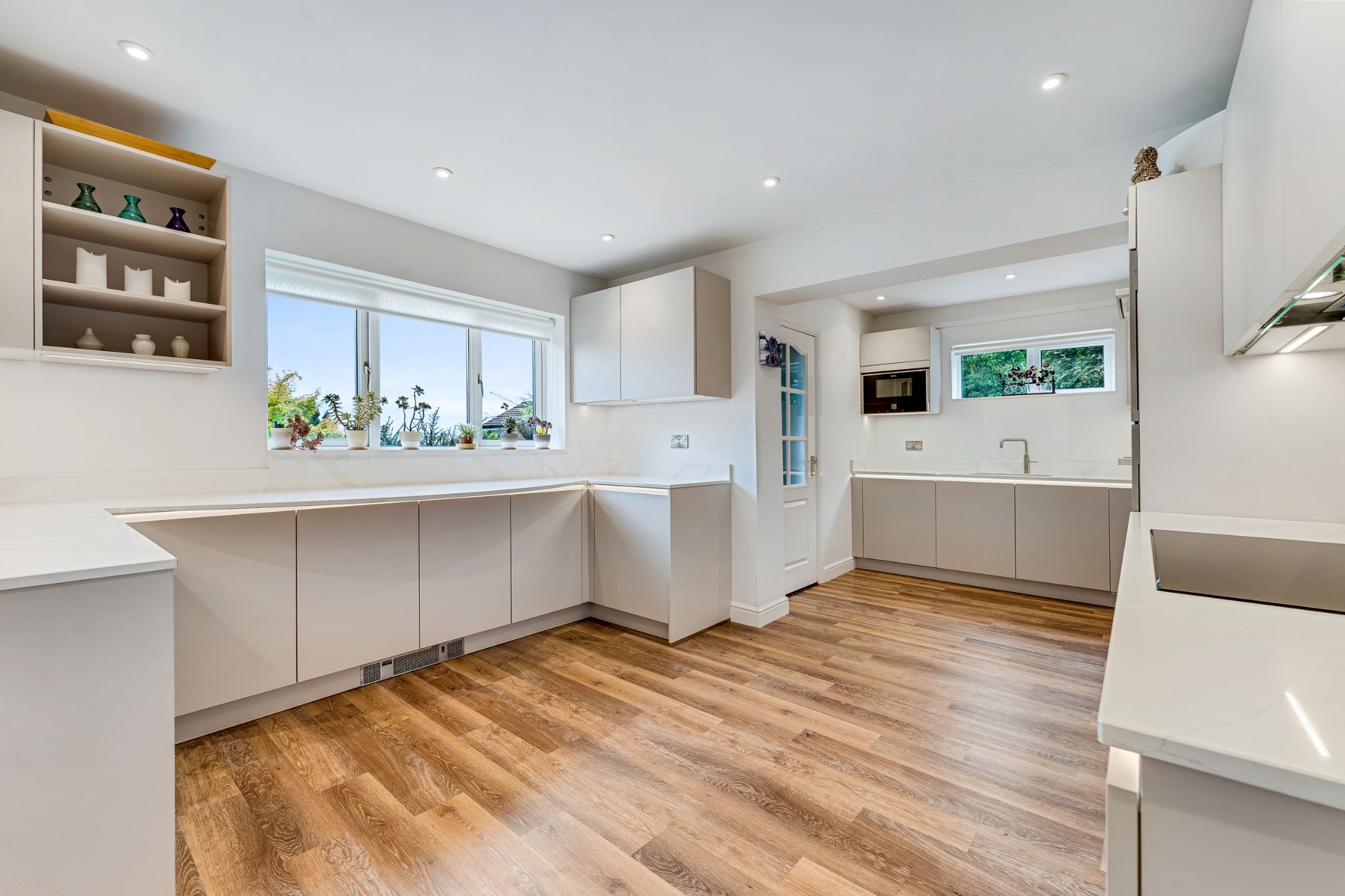 4 bedroom detached house For Sale in Bolton - Photograph 10.