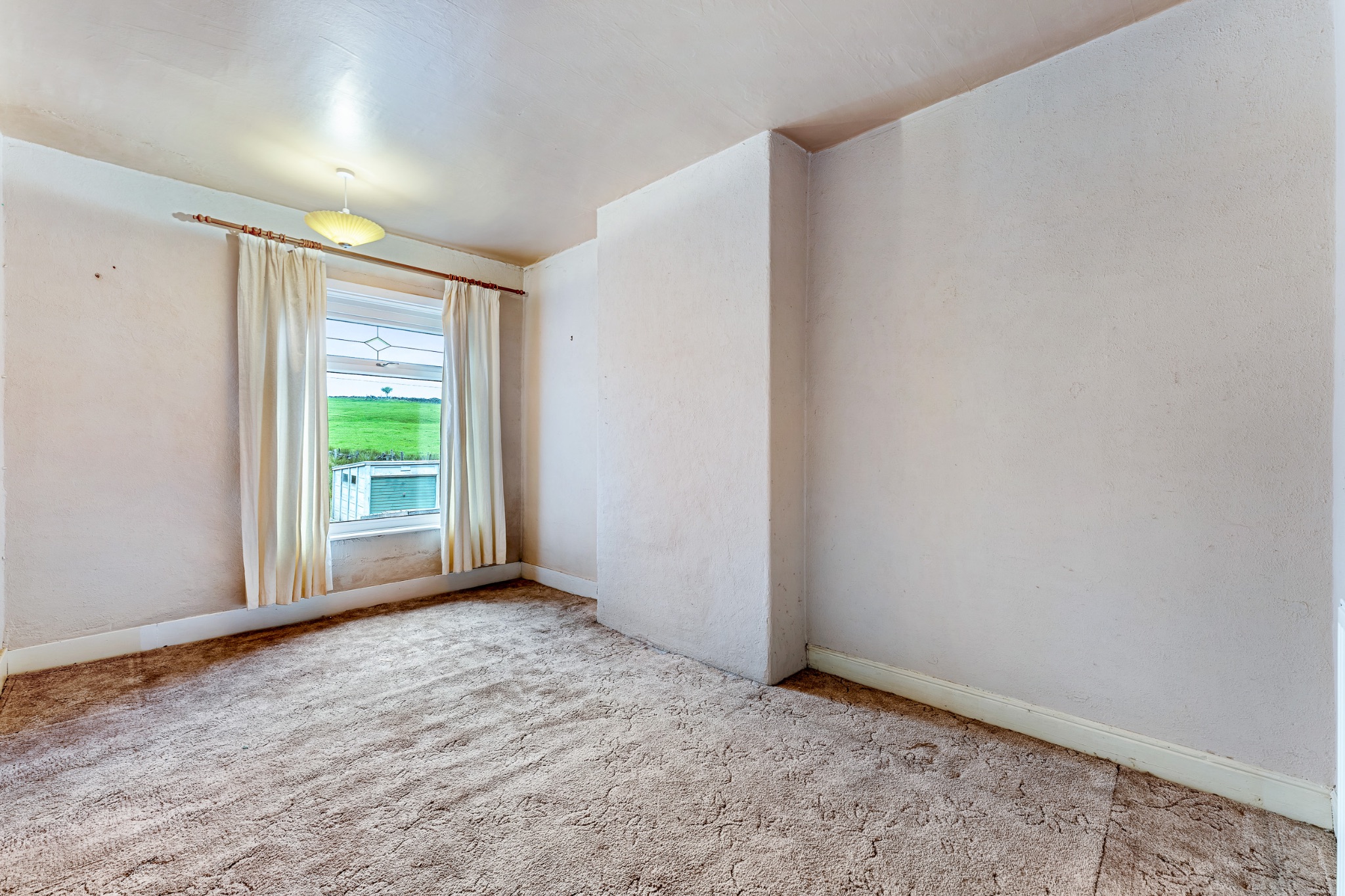 3 bedroom mid terraced house For Sale in Darwen - Photograph 24.